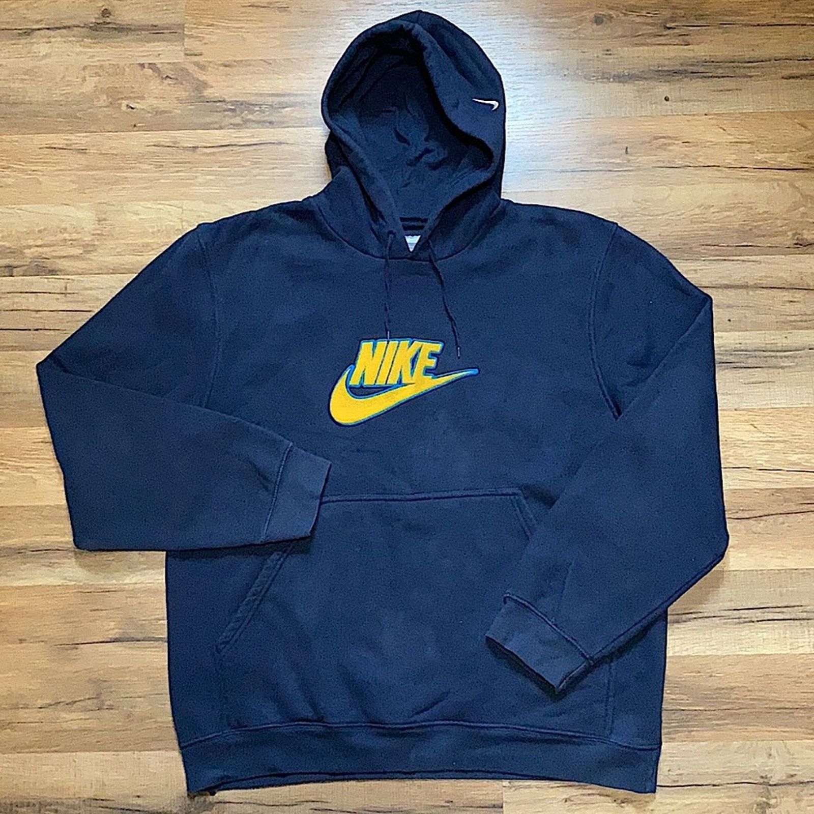 Nike Y2K Nike spell out center swoosh hoodie Size US L / EU 52-54 / 3 - 1 Thumbnail