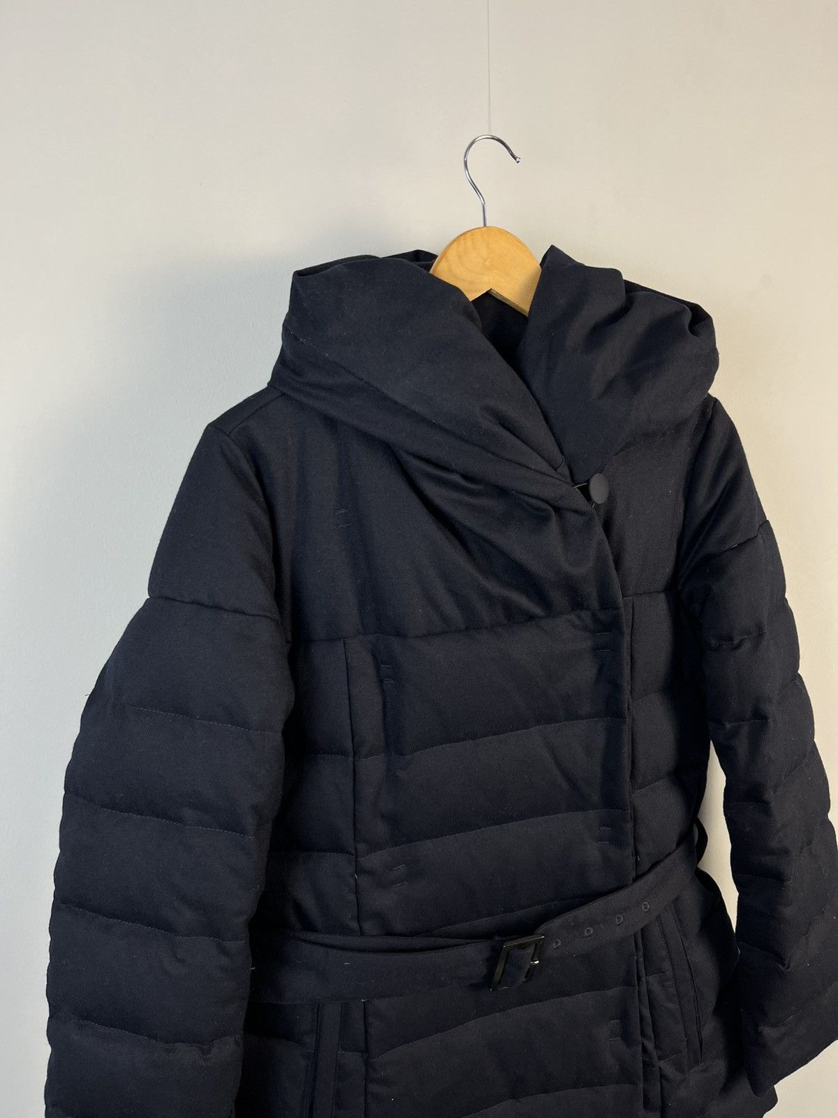 Armani Armani Collezioni Luxury Hooded Belted Jacket Size M / US 6-8 / IT 42-44 - 2 Thumbnail
