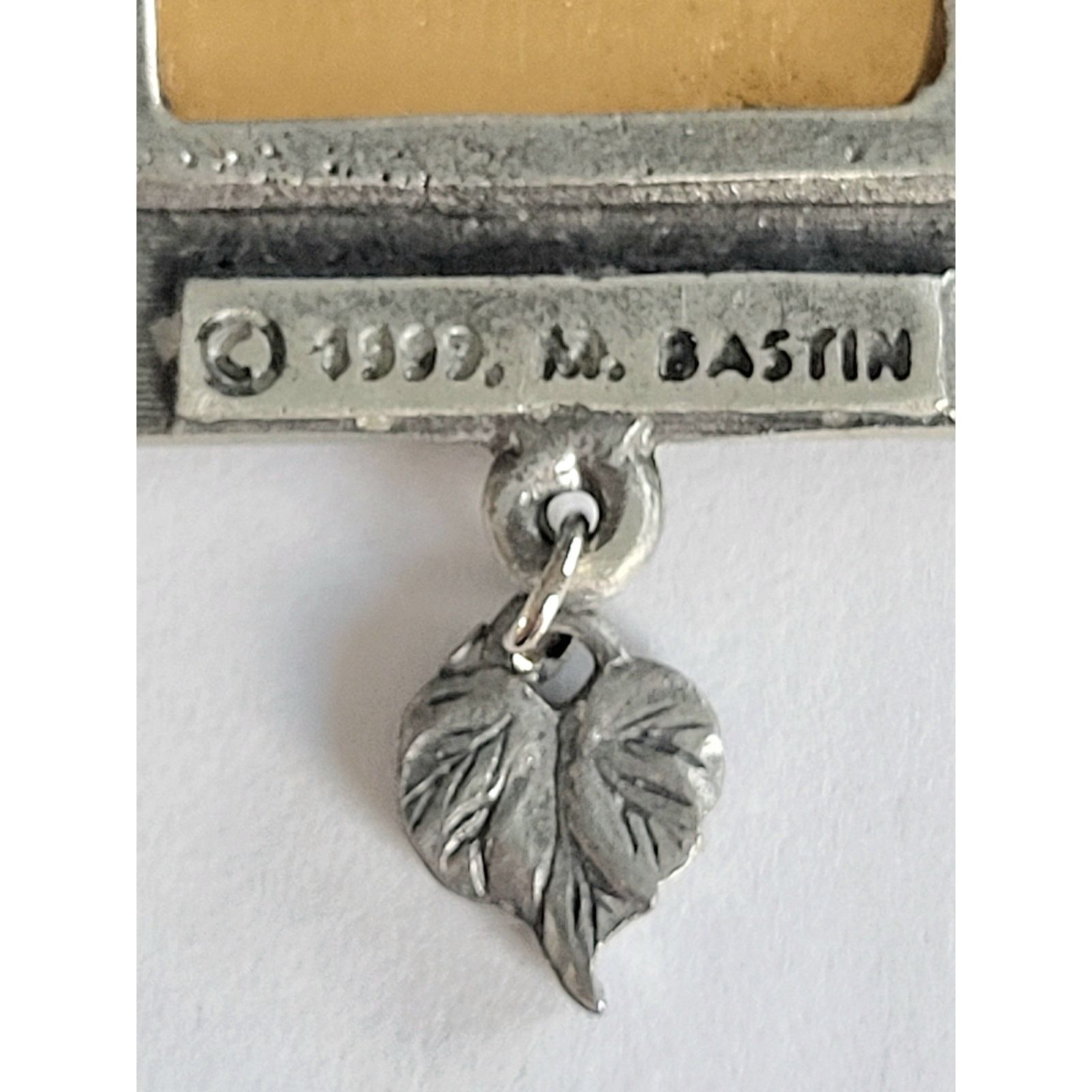& Other Stories 1999 Marjolein Bastin "Love Begins With Mother" Brooch Size ONE SIZE - 3 Thumbnail
