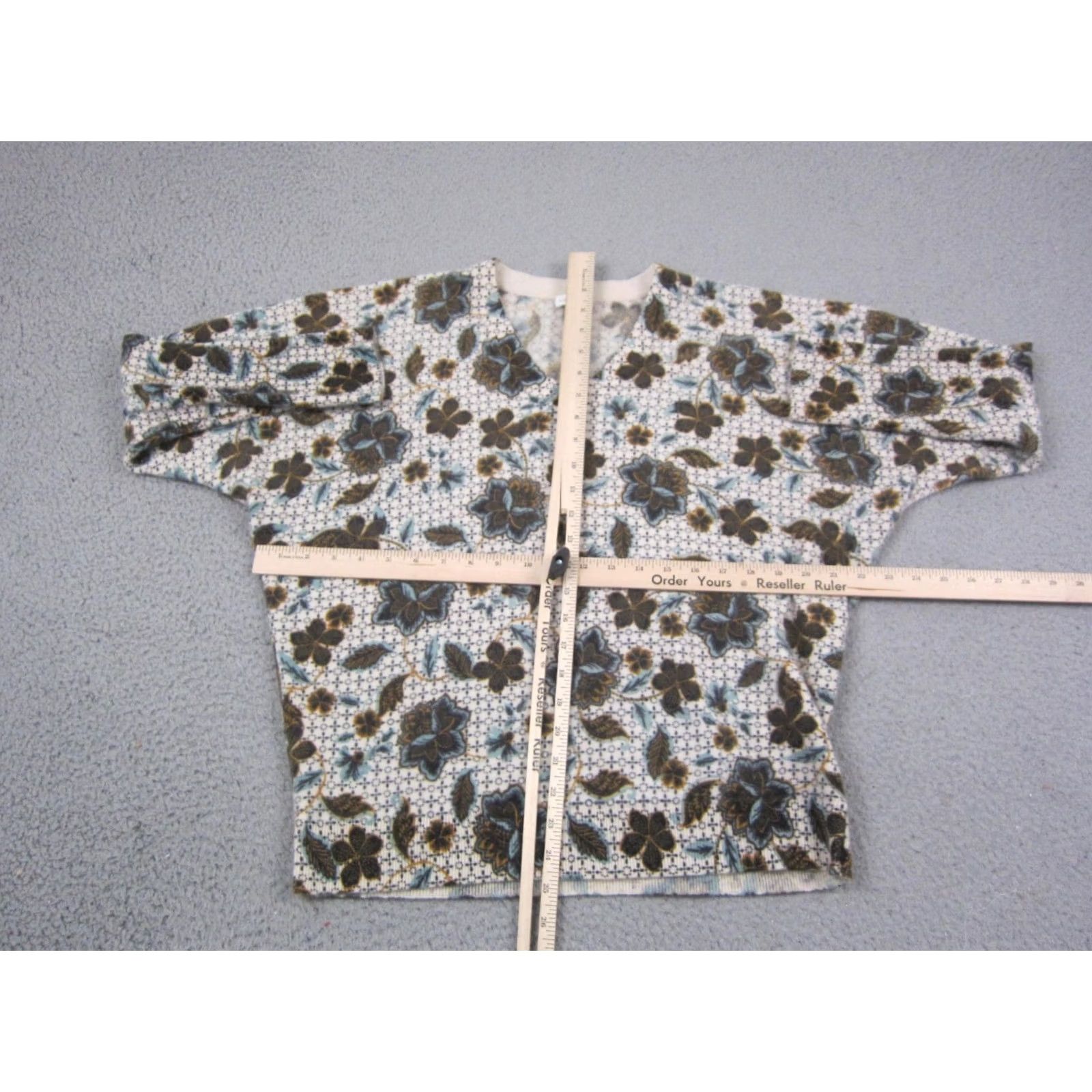 Vintage Garnet Hill Sweater Womens Large Creme Black Floral 100% Cashmere Ladies V-Neck Pull​over Long Sleeve Dolman Pattern Floral Casual/Workwear Size L / US 10 / IT 46 - 6 Thumbnail