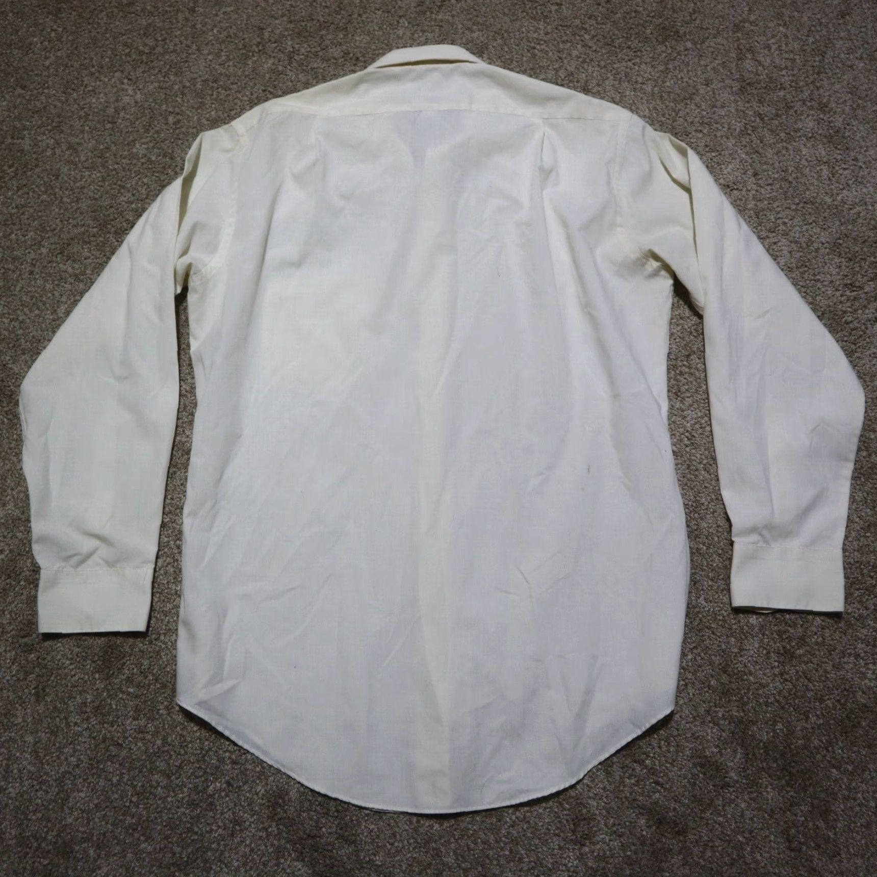 Etienne Aigner Etienne Aigner Shirt Dress Shirt Beige Solid Button-Down Long Sleeve Men Size 15.5 32/33 Collared Button Down Denim? Size US M / EU 48-50 / 2 - 8 Thumbnail