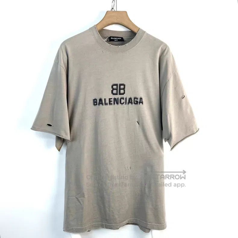 Balenciaga Balenciaga Mosaic blurred logo letter loose hole round nec Size US XXS / EU 40 - 1 Thumbnail