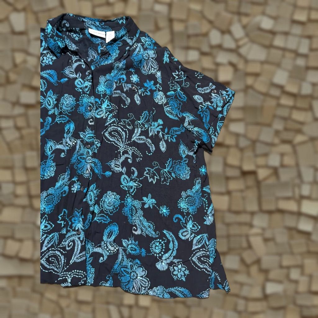Vintage Jaclyn Smith Shirts Men's 2X Blue Black Short Sleeve Button-Up Casual Shirt | Blue Black Solid Polyester Jaclyn Smith Casual Button-Up 2X Mens Size XXL / US 16-18 / IT 52-54 - 1 Thumbnail