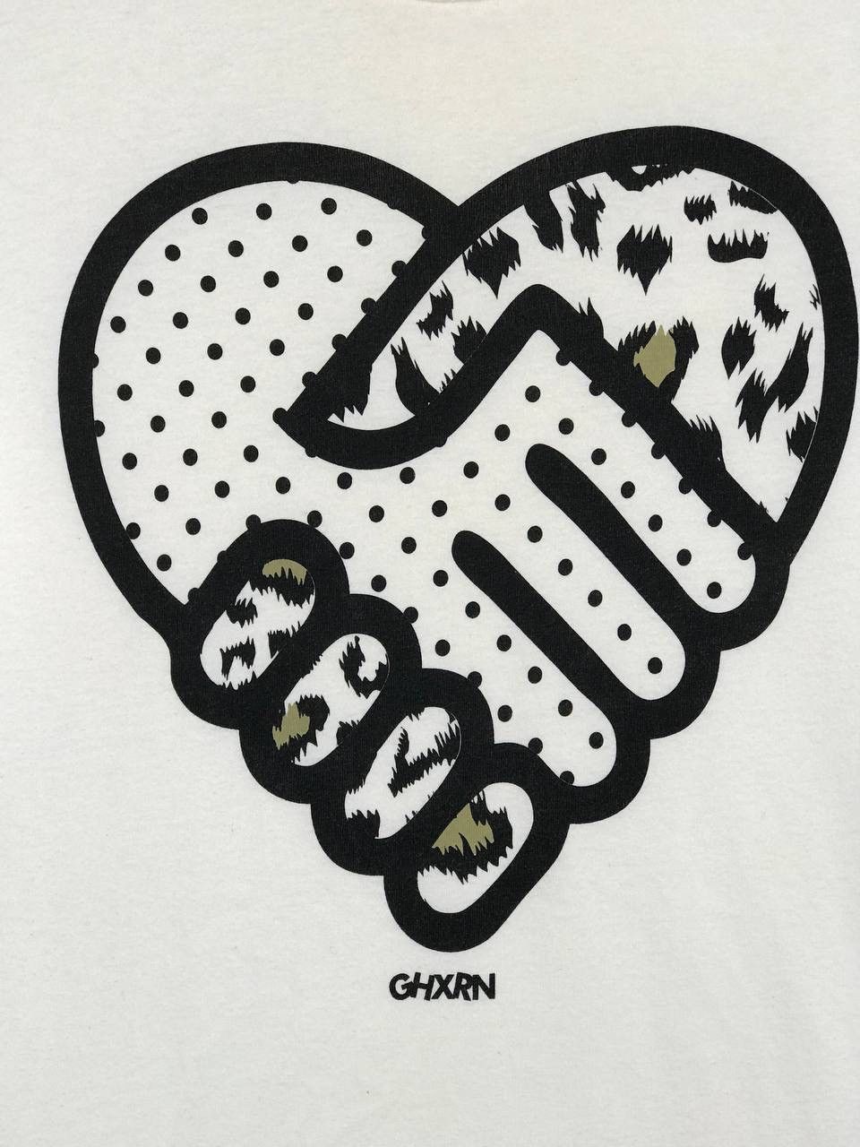 R.Newbold Collaboration two brands Size US M / EU 48-50 / 2 - 3 Thumbnail