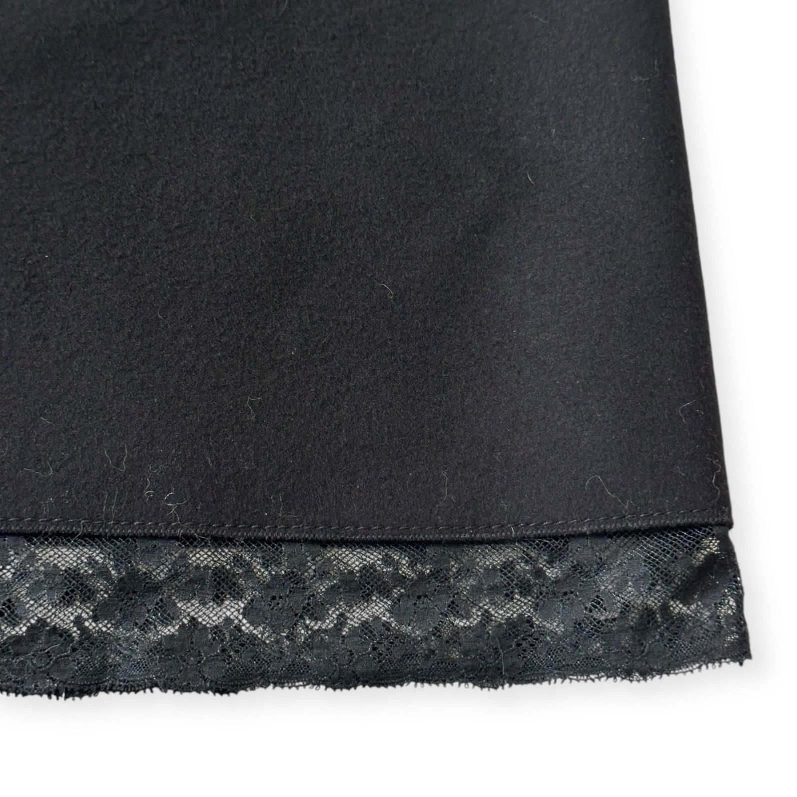 Prada Prada Archival F/W 2005 Runway Opening Look Black Wool Lace Size L / US 10 / IT 46 - 10 Thumbnail