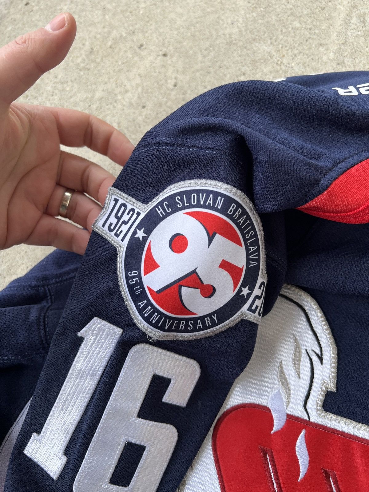 Other Atak HC Slovan Bratislava MESZAROS 16 Hockey Jersey Size US L / EU 52-54 / 3 - 3 Thumbnail