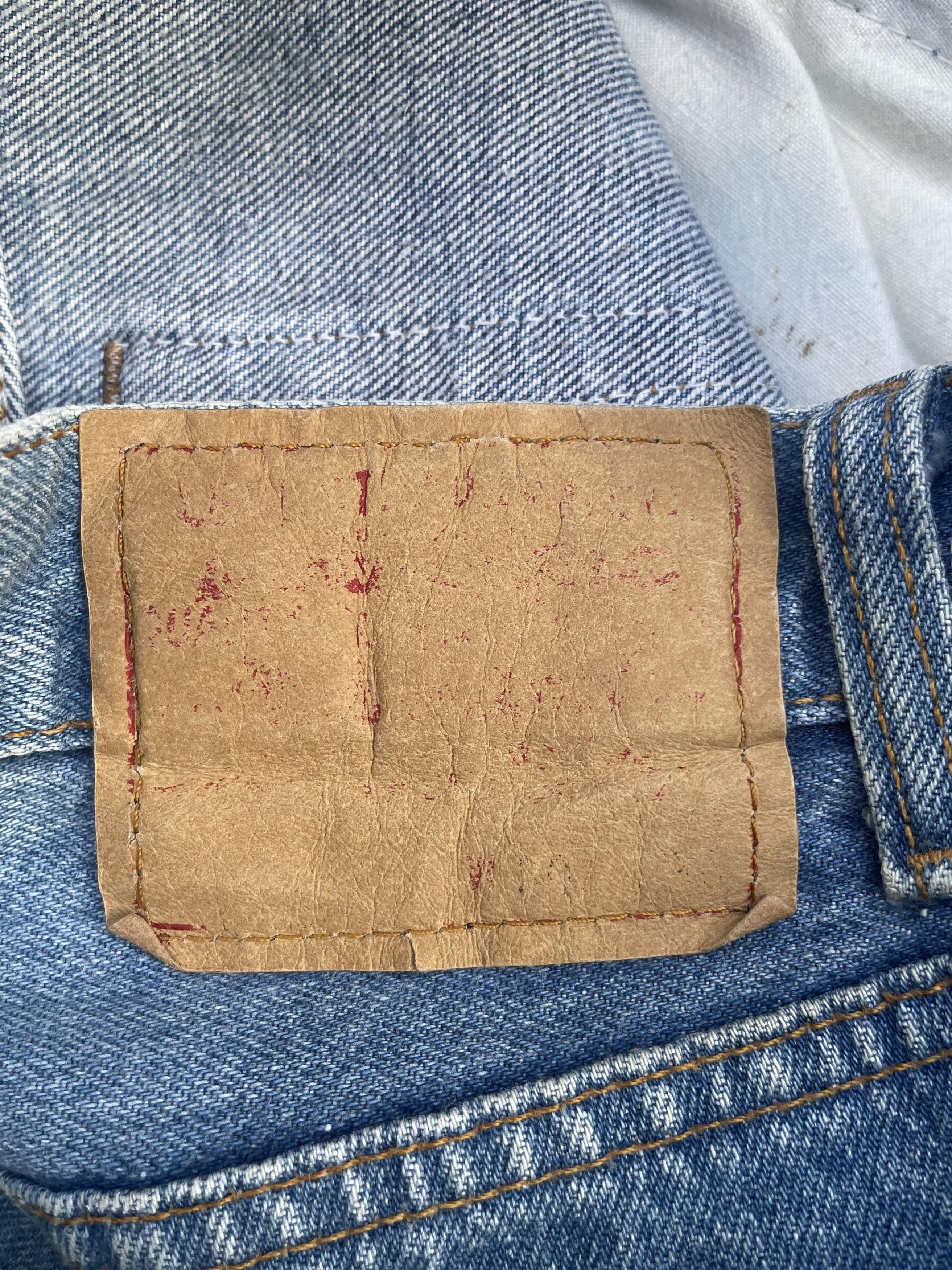 Levi's Vintage 1990 Levis 501 e Usa Nice Patern Design Size US 30 / EU 46 - 9 Thumbnail