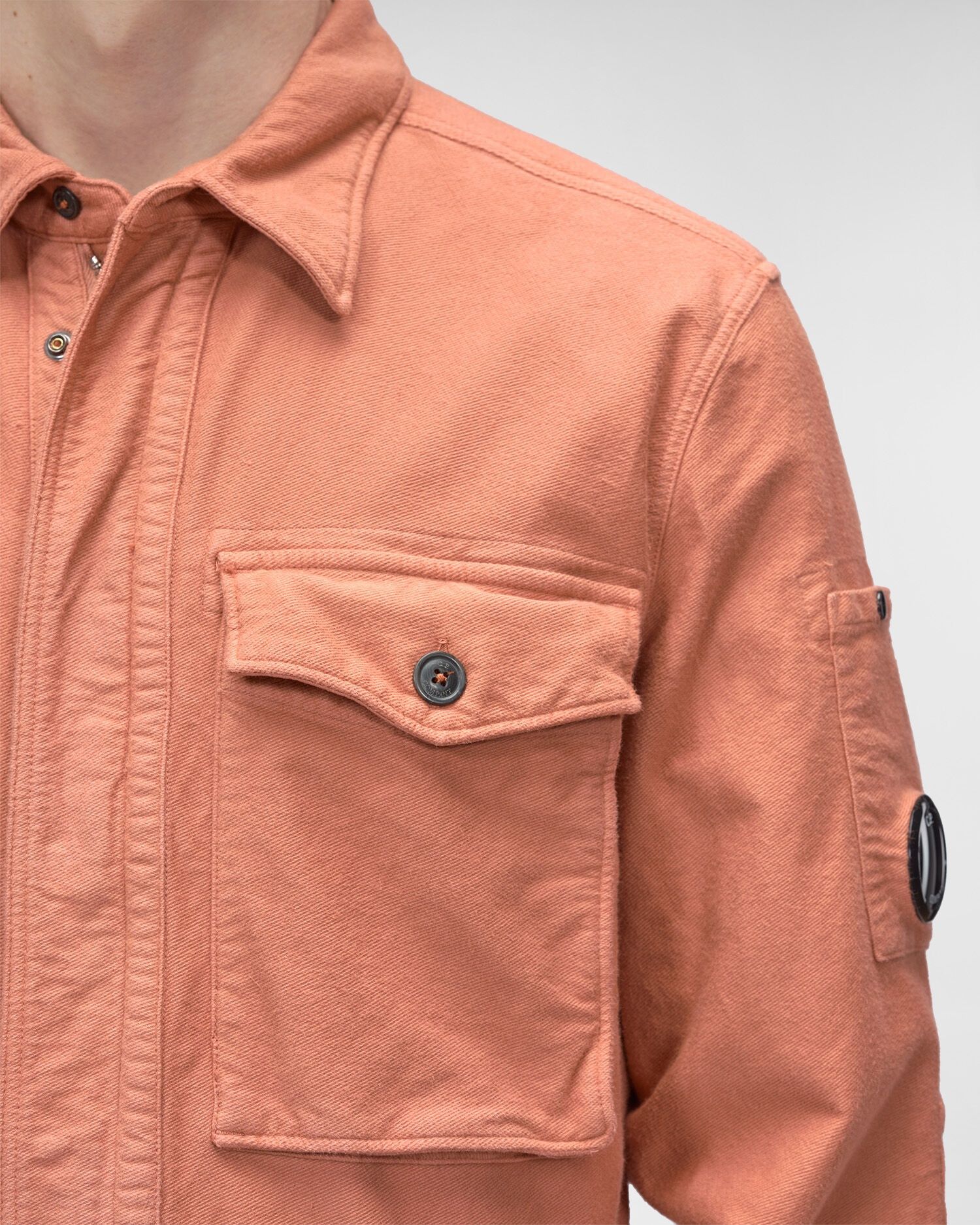 C.P. Company o1y1224 Solid Color Shirt in Coral Size US S / EU 44-46 / 1 - 5 Thumbnail