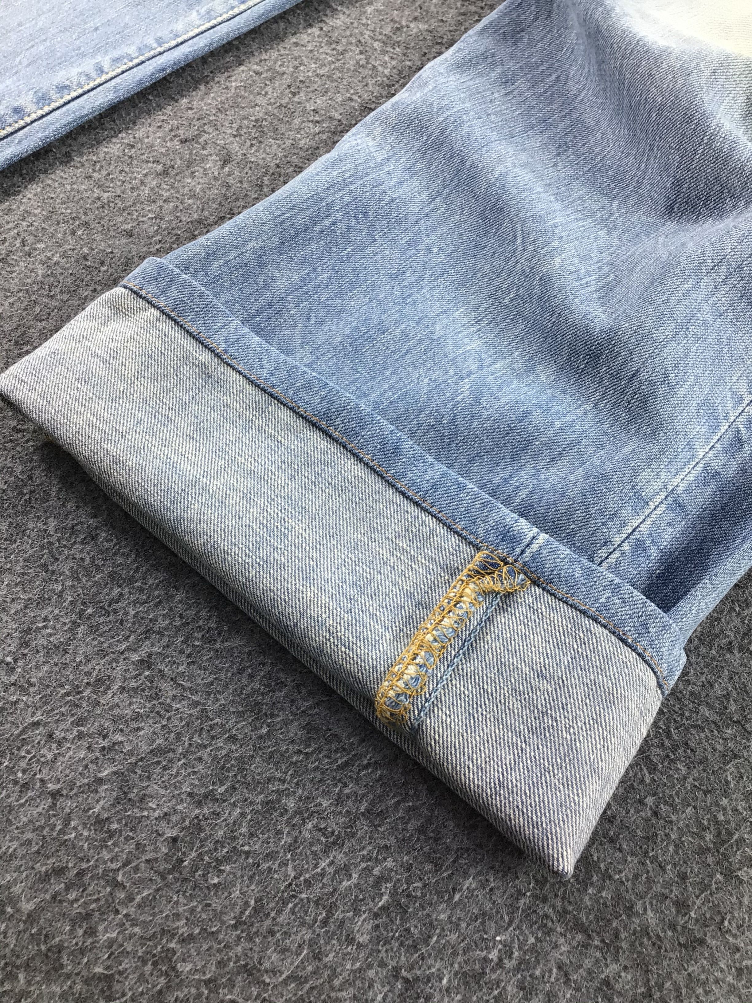 Vintage 90s Levis 501 Jeans-JM371