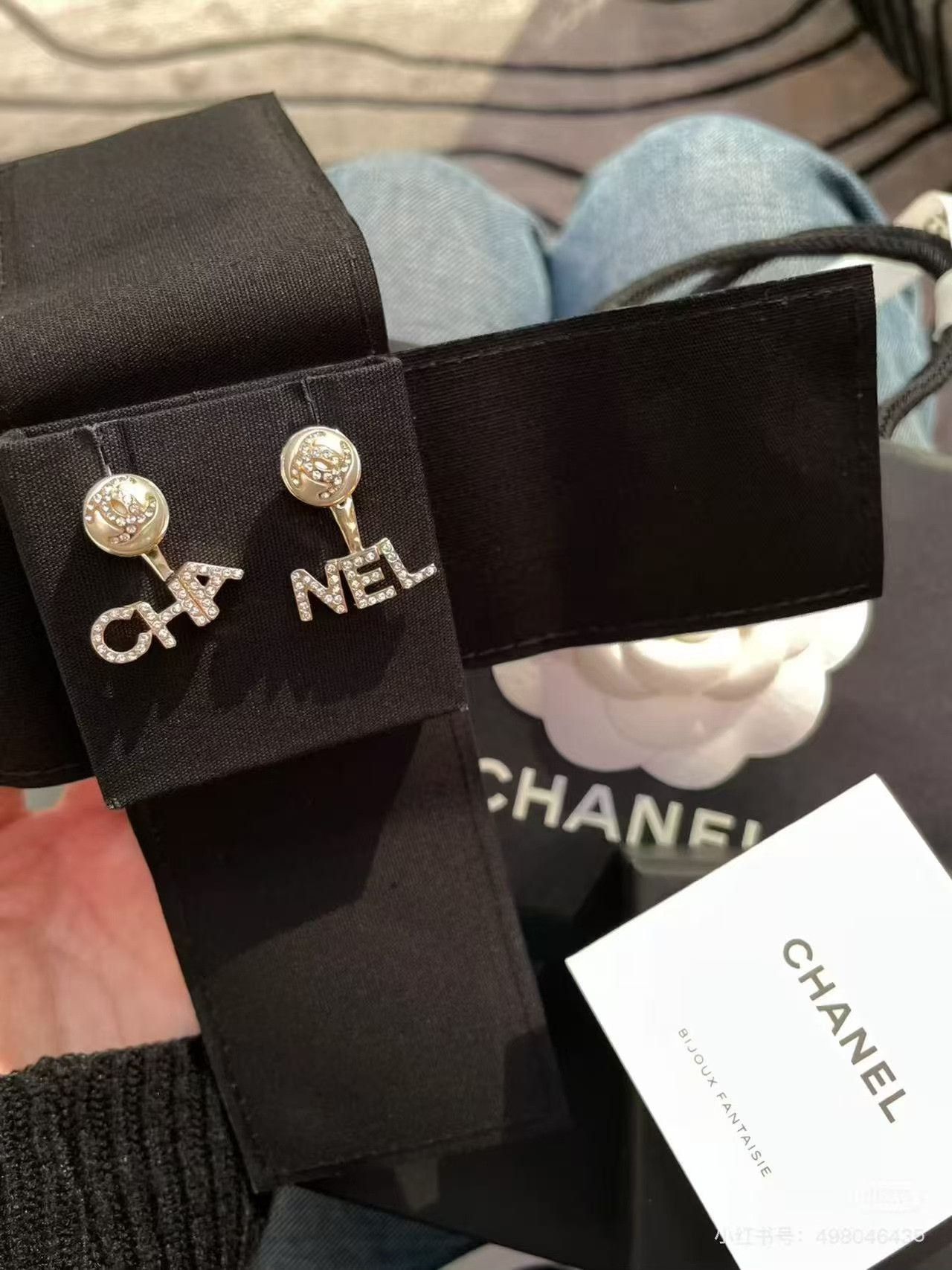 Dior Chanel Diamond Stud Earrings Size ONE SIZE - 1 Preview