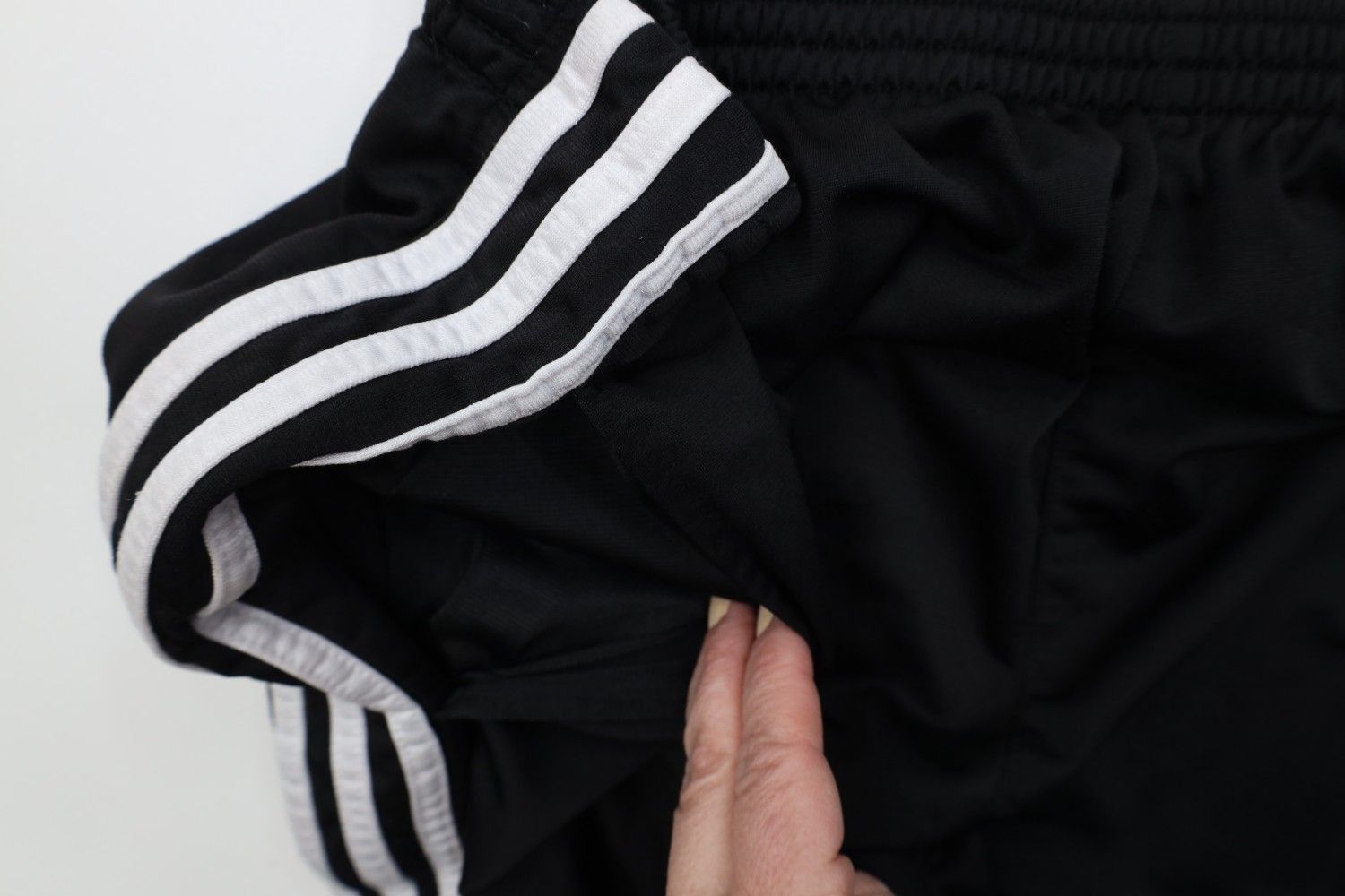 Adidas Vintage Y2K 2000 Adidas Wide Leg Tearaway Sweatpants Pants Size US 38 / EU 54 - 12 Thumbnail
