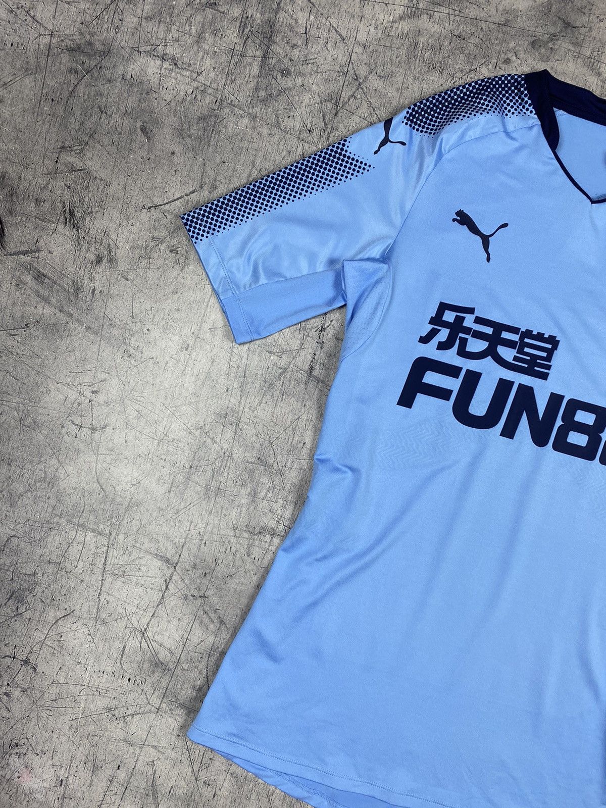 Puma Puma New Castle Pawer Cell Soccer Jersey Size US L / EU 52-54 / 3 - 4 Thumbnail