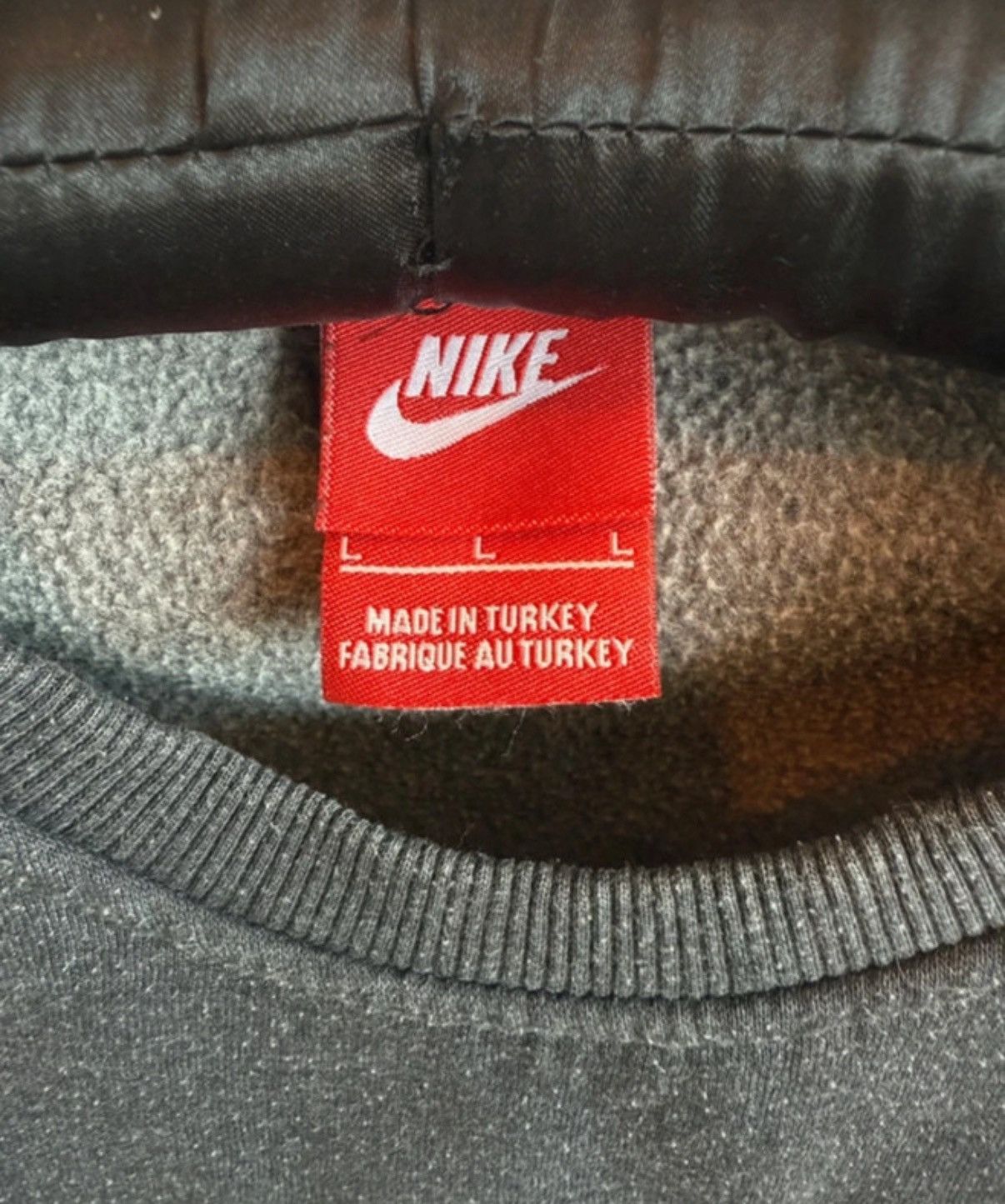 Nike Black Nike sweatshirt with large logo | Size L universal Size US L / EU 52-54 / 3 - 3 Thumbnail