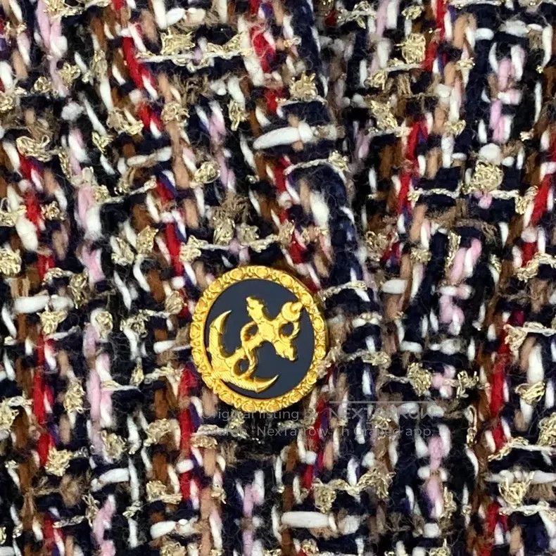 Louis Vuitton Louis Vuitton Color-block print sheep-wool V-neck single-b Size XS / US 0-2 / IT 36-38 - 5 Thumbnail