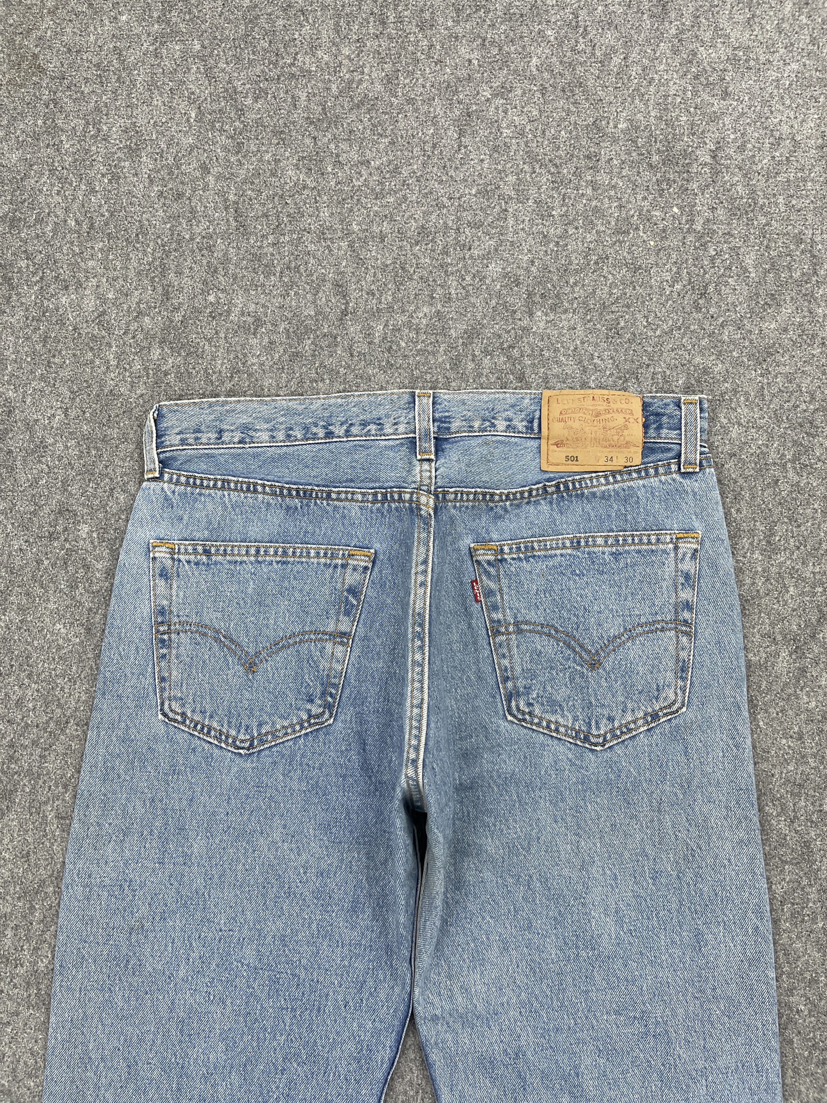 Levi's × Vintage Vintage 90s Levi's 501 Light Washed Jeans Size US 32 / EU 48 - 4 Thumbnail