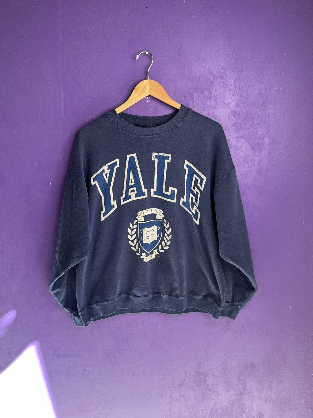 Vintage Vintage 90s Yale university spellout crewneck Size US L / EU 52-54 / 3 - 1 Thumbnail