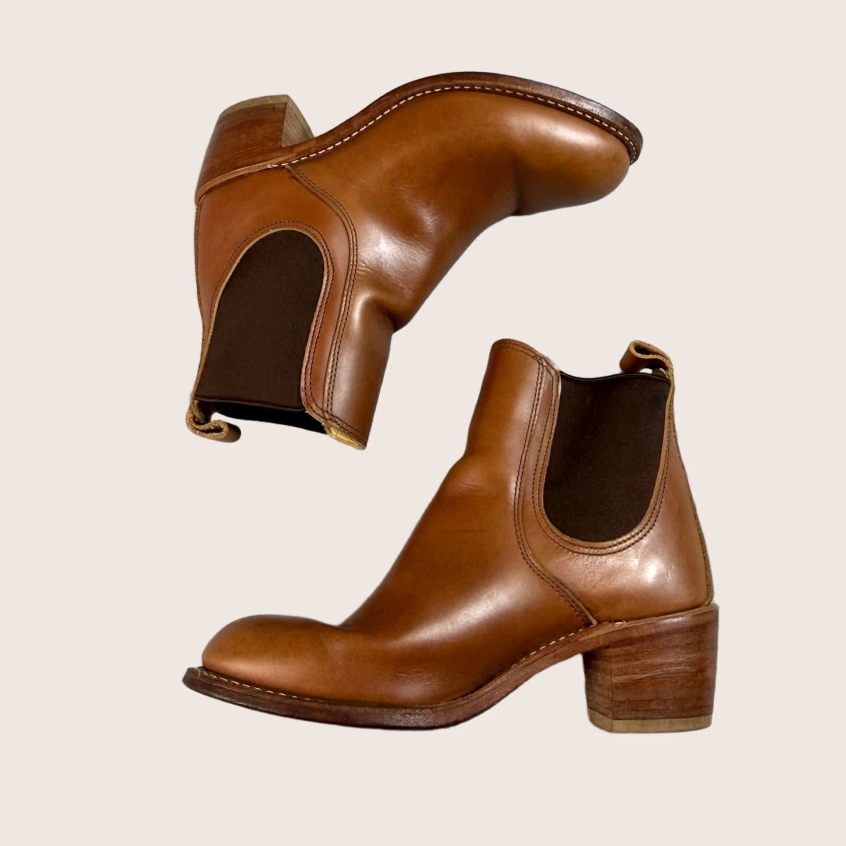 Red Wing Red Wing Womens Chelsea Boots 8.5 Brown Leather Ankle Block Heel Casual Fall Vintage? Bohemian 90s Y2K Girls Womens Size US 9 / IT 39 - 1 Thumbnail