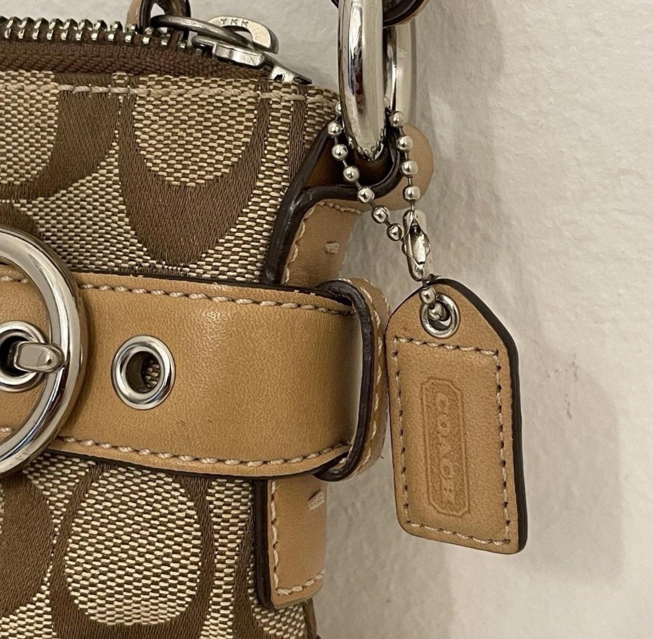 Coach VTG Coach Mini Signature Leather Tan Buckle Demi Clutch Size ONE SIZE - 2 Thumbnail