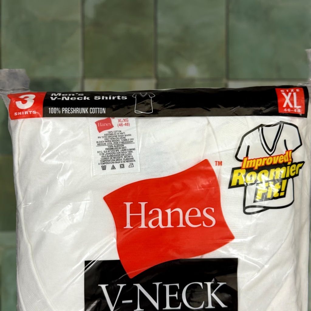 Hanes VINTAGE Hanes Shirt Mens XL White V-Necks Comfort 3 Pack Undershirt Casual New Size US XL / EU 56 / 4 - 1 Thumbnail