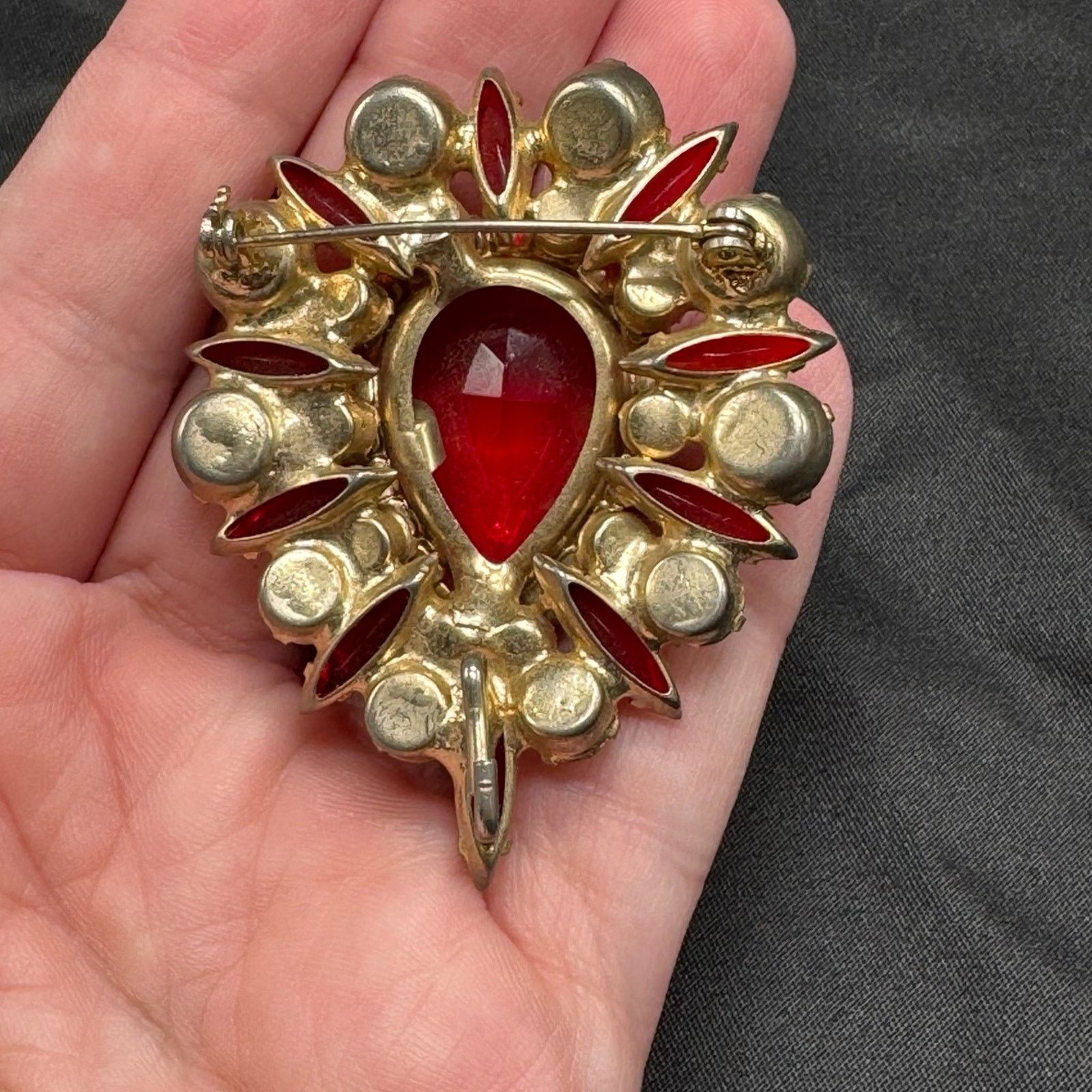 NBDN Nobrandedon VTG rare! Juliana red crystal brooch Size ONE SIZE - 5 Thumbnail