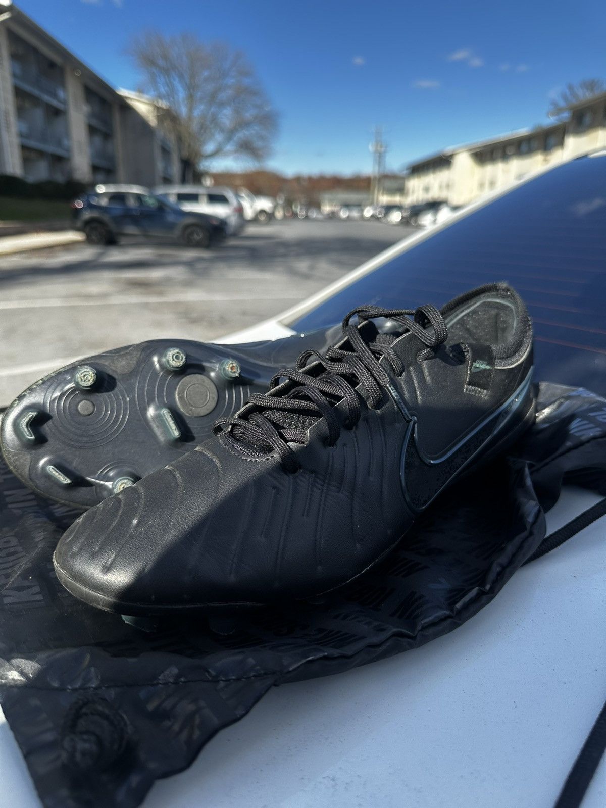 Nike NIKE TIEMPOS, BARELY USED GREAT CONDITION GREAT PRICE Size US 11 / EU 44 - 1 Thumbnail