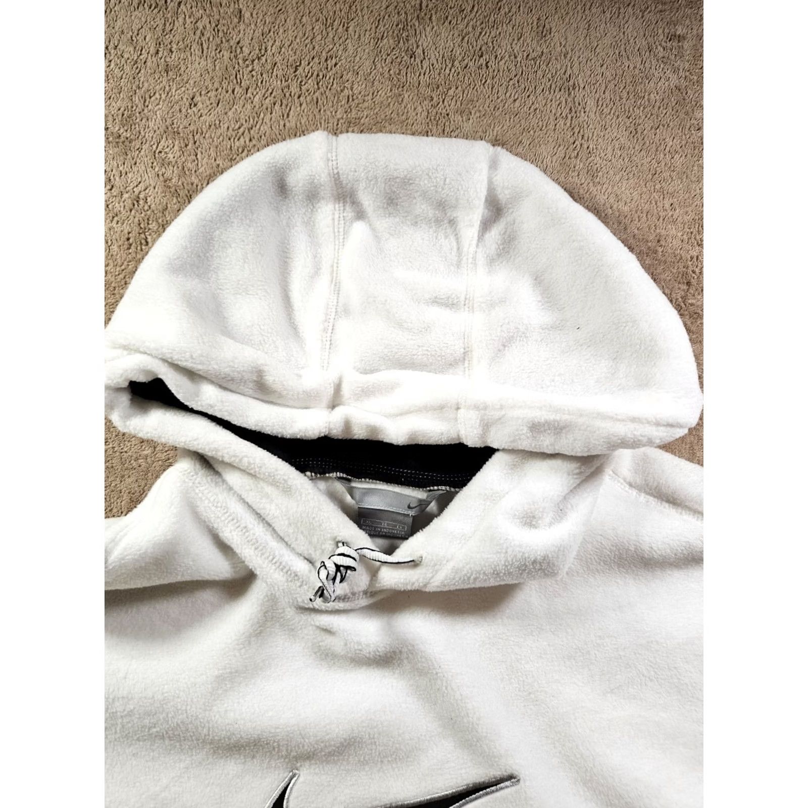 Nike VINTAGE Nike Center Swoosh Hoodie Men XL White Fleece 90s Retro Sports Size US XL / EU 56 / 4 - 6 Thumbnail