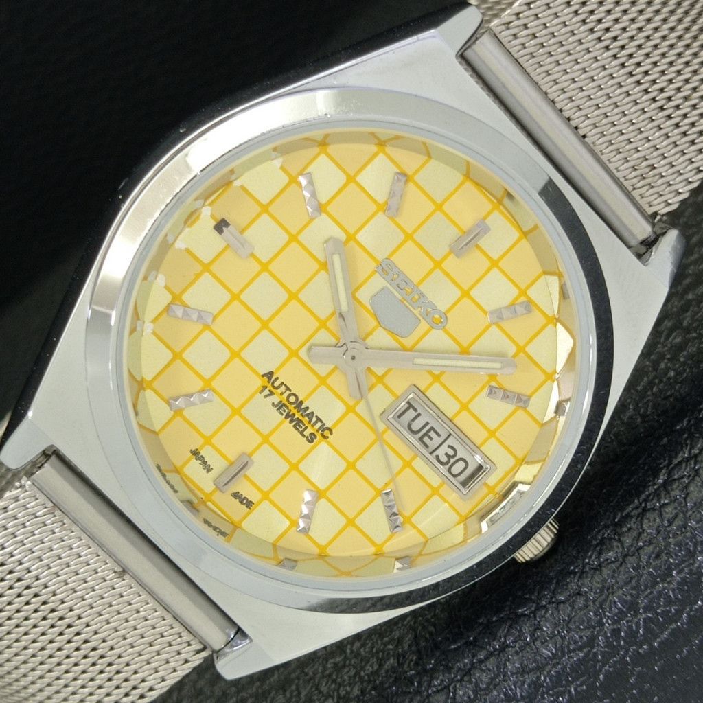 Seiko REFURBISHED VINTAGE SEIKO 5 AUTO JAPAN MENS WATCH a440206 Size 38 - 1 Thumbnail
