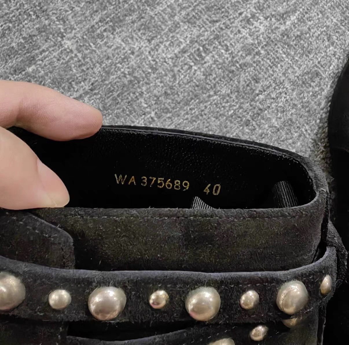 Saint Laurent Paris Saint Laurent Black Suede Rivet Chelsea Ankle Boots K33 Size US 7 / EU 40 - 5 Thumbnail