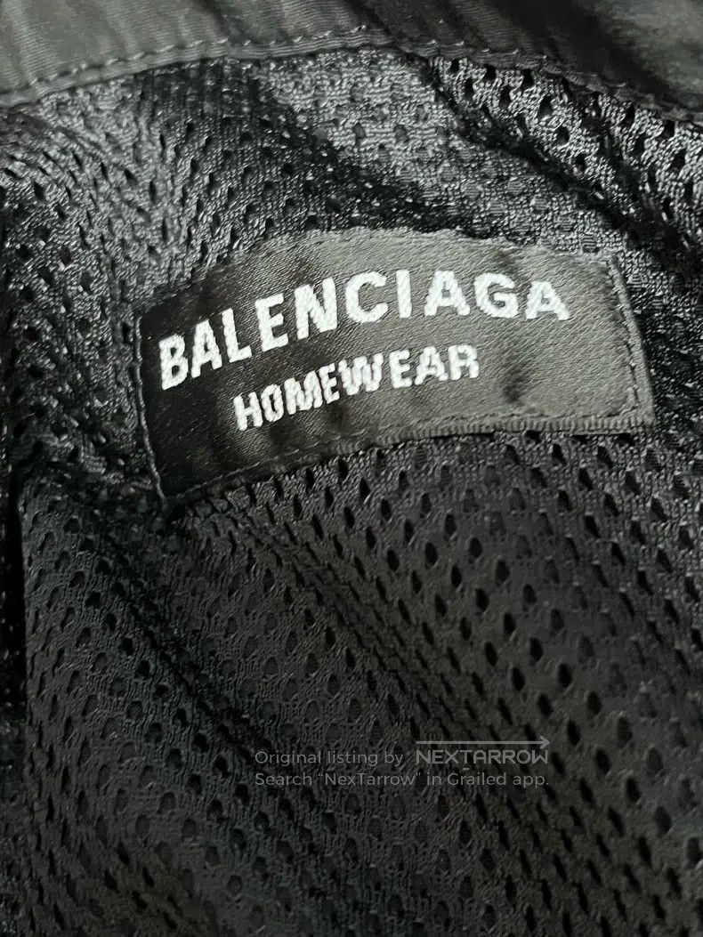 Balenciaga Balenciaga Logo Letter Jacket Size US S / EU 44-46 / 1 - 3 Thumbnail