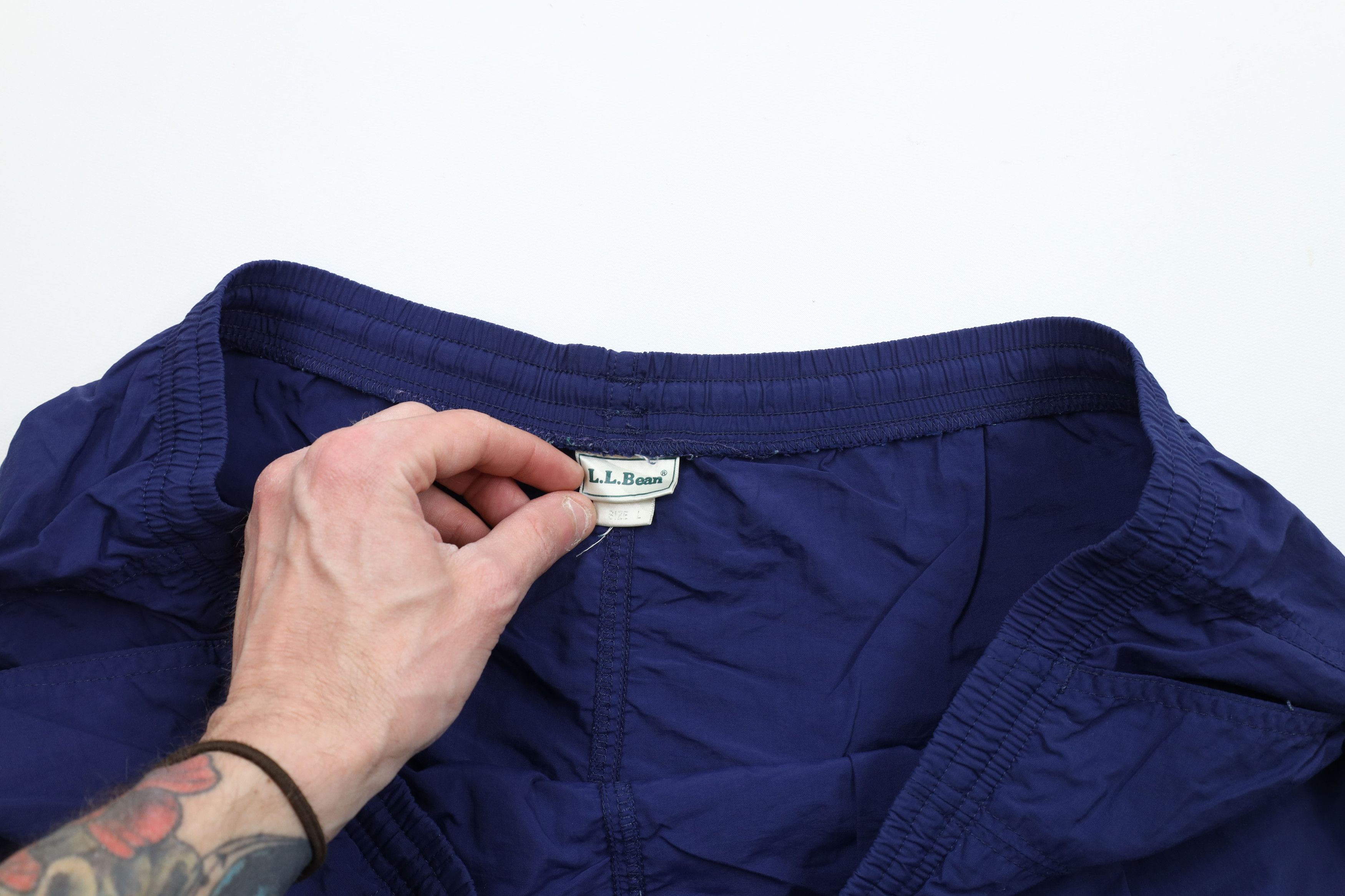 L.L. Bean × Vintage Vintage 90s LL Bean Spell Out Box Logo Shorts Blue Nylon Size 38" / US 16 / IT 52 - 9 Thumbnail