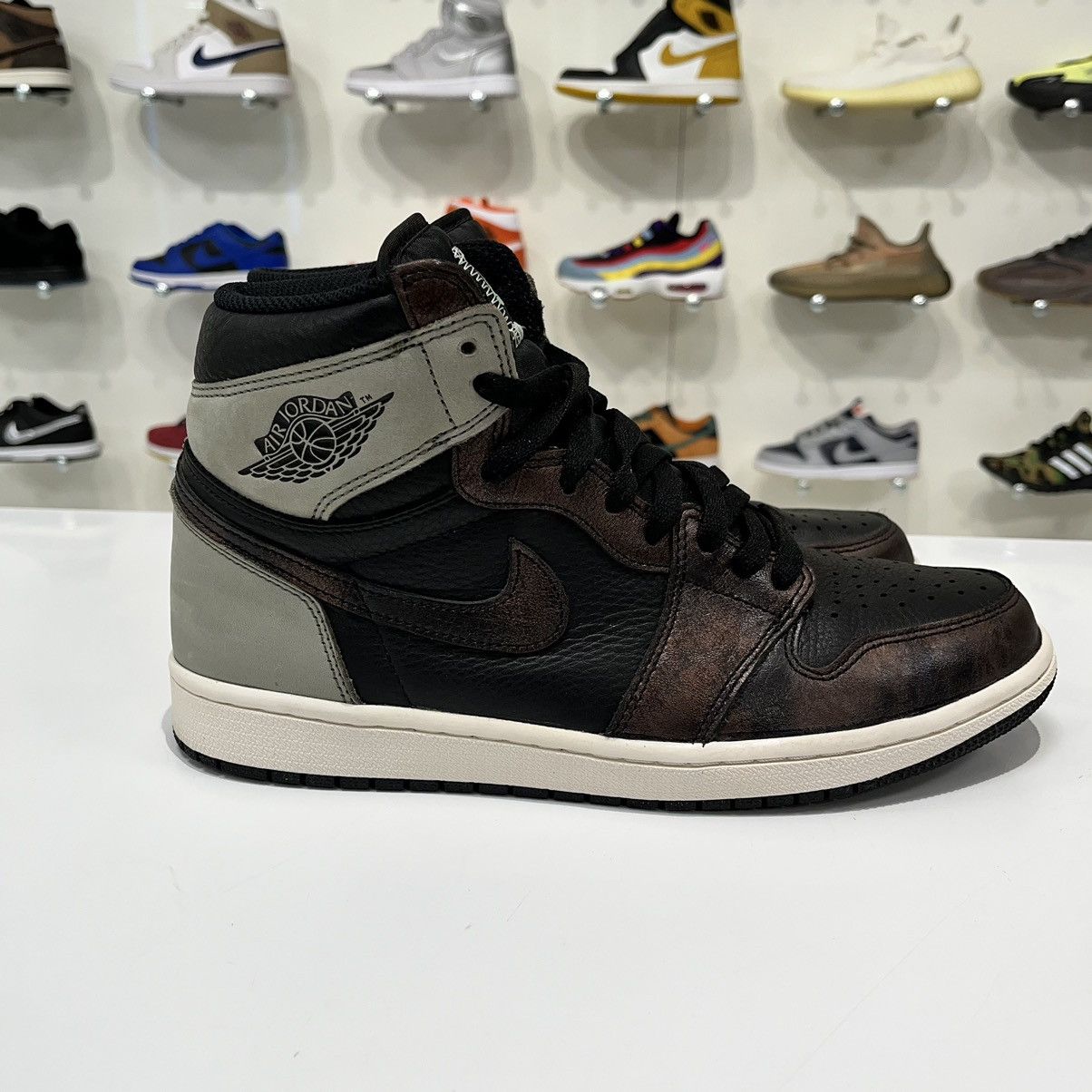 Nike Air Jordan 1 Retro High Light Army Rust Shadow Patina Size US 10 / EU 43 - 6 Thumbnail
