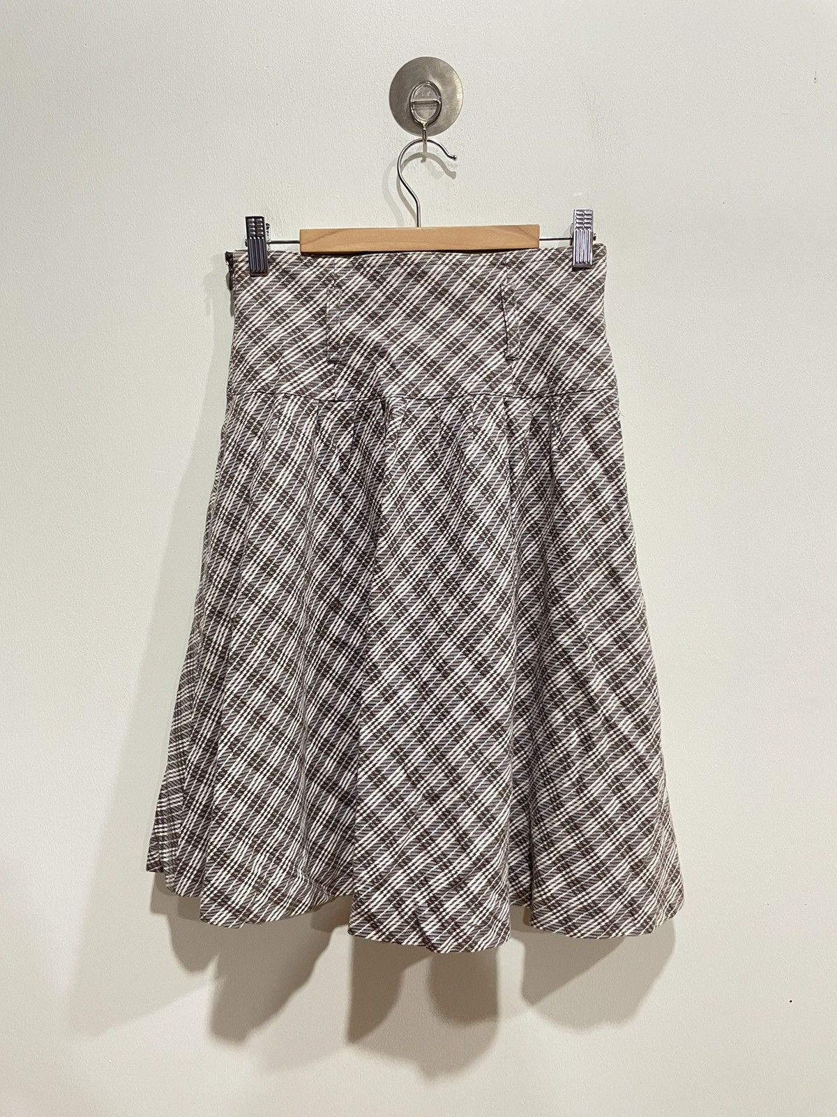 Burberry Burberry Novacheck Skirt Size 27" / US 4 / IT 40 - 2 Thumbnail