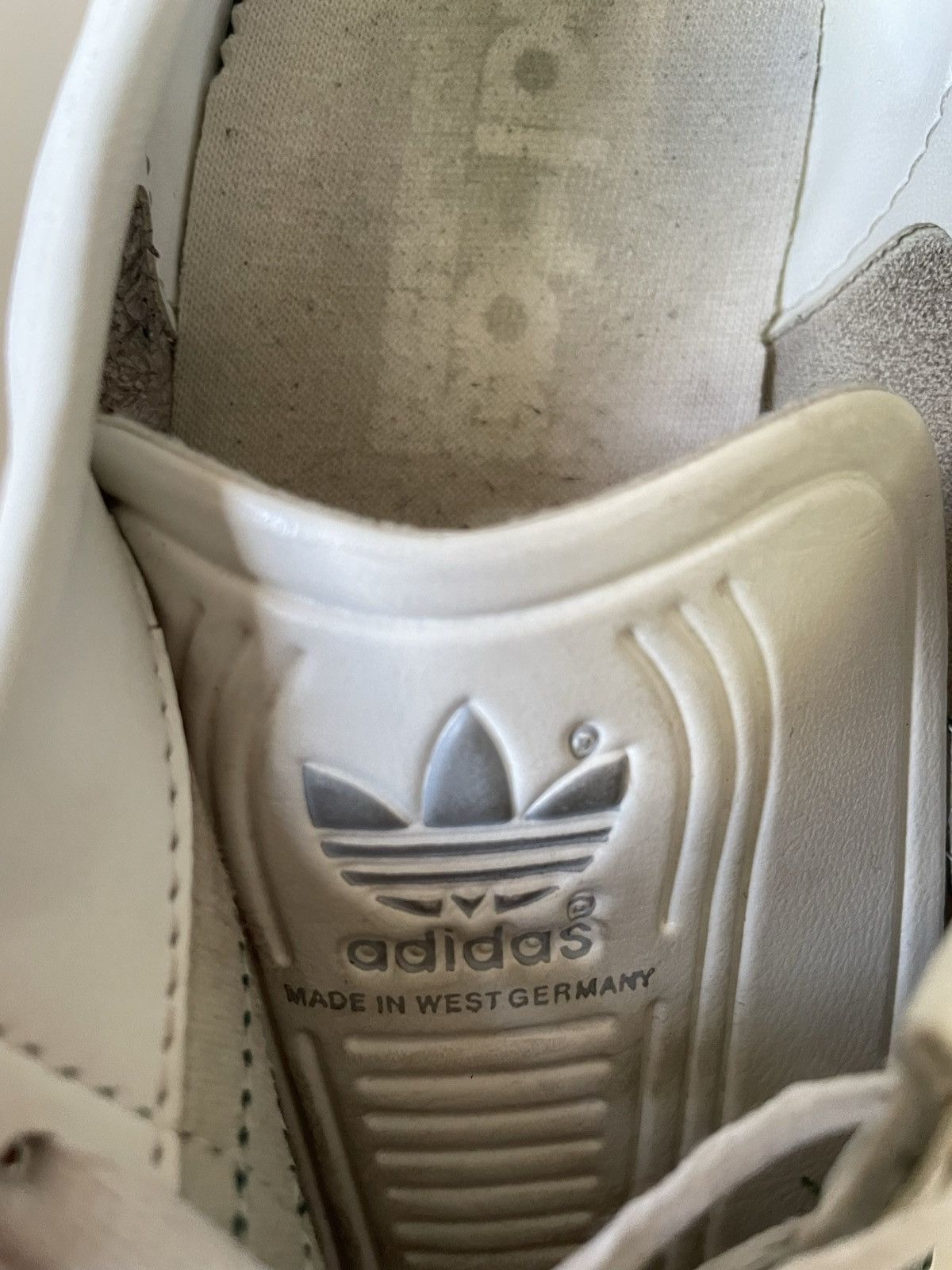 adidas gazelle silver green womens Adidas Originals SAMBA OG W silver metallic/core black/gum [JI4218]