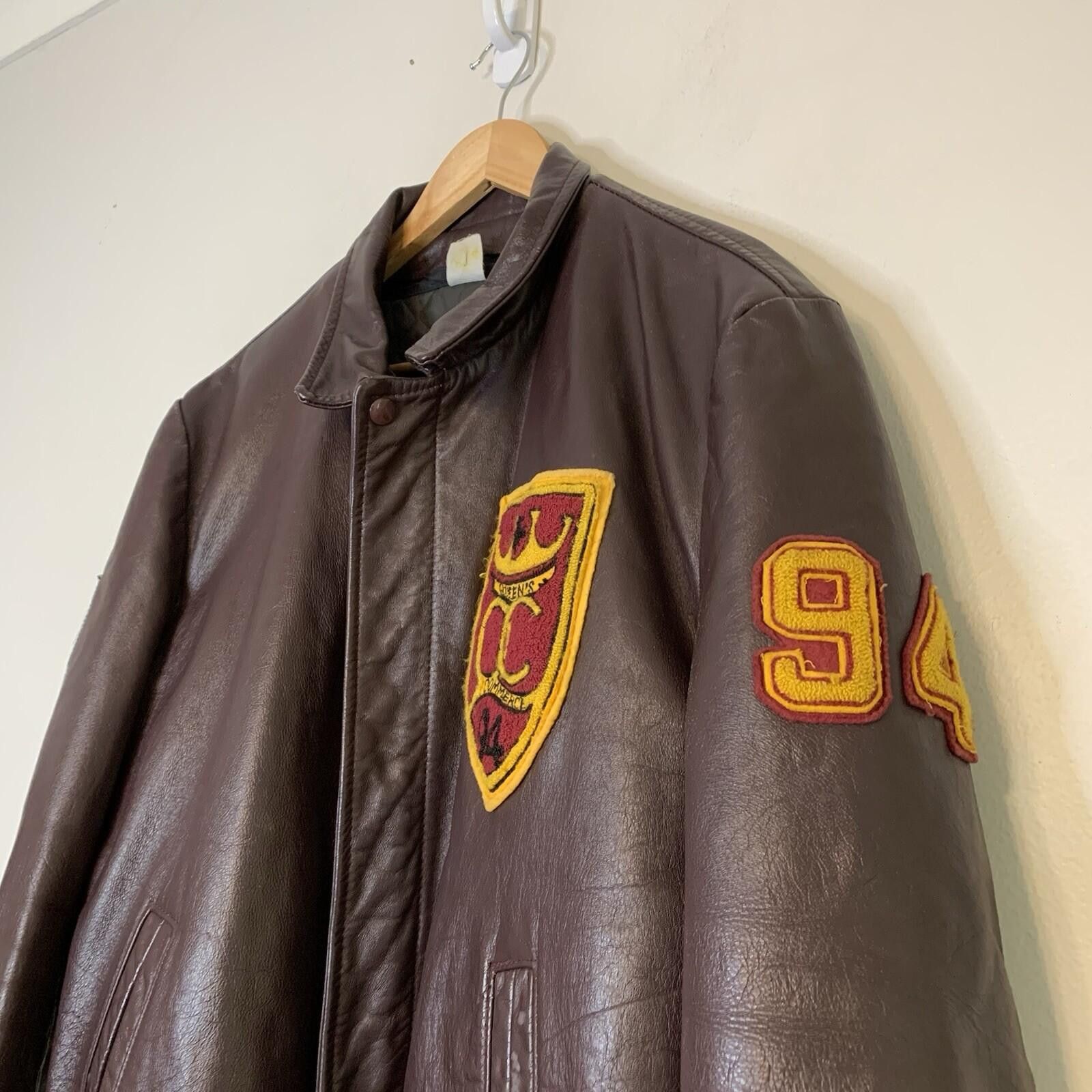 Vintage Vintage 90s Queens University Leather Varsity Red Size XL Size US XL / EU 56 / 4 - 2 Thumbnail