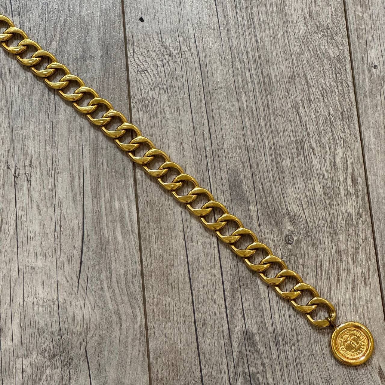Chanel × Vintage Vintage 90s CHANEL Gold Plated Cambon 31 Rue Coin Chain Belt Size ONE SIZE - 5 Thumbnail