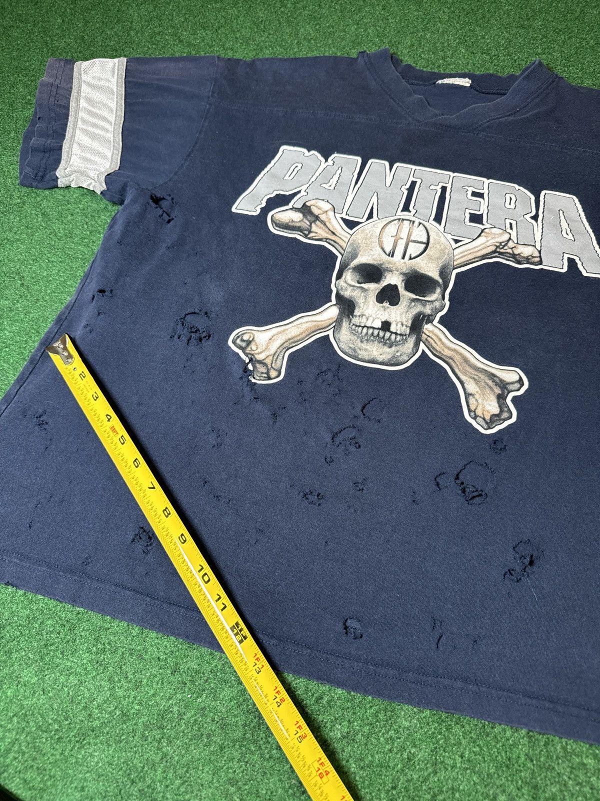 Band Tees × Vintage Vintage 90s Pantera RARE PERFECTLY DISTRESSED Band T Shirt Size US L / EU 52-54 / 3 - 6 Thumbnail
