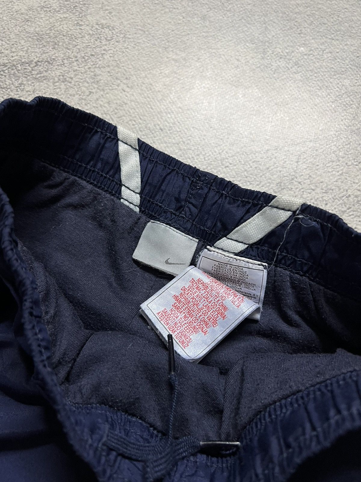 Vintage Vintage Y2K Nike Nylon Mini Swoosh Drill Pants 00’s Size US 28 / EU 44 - 7 Thumbnail