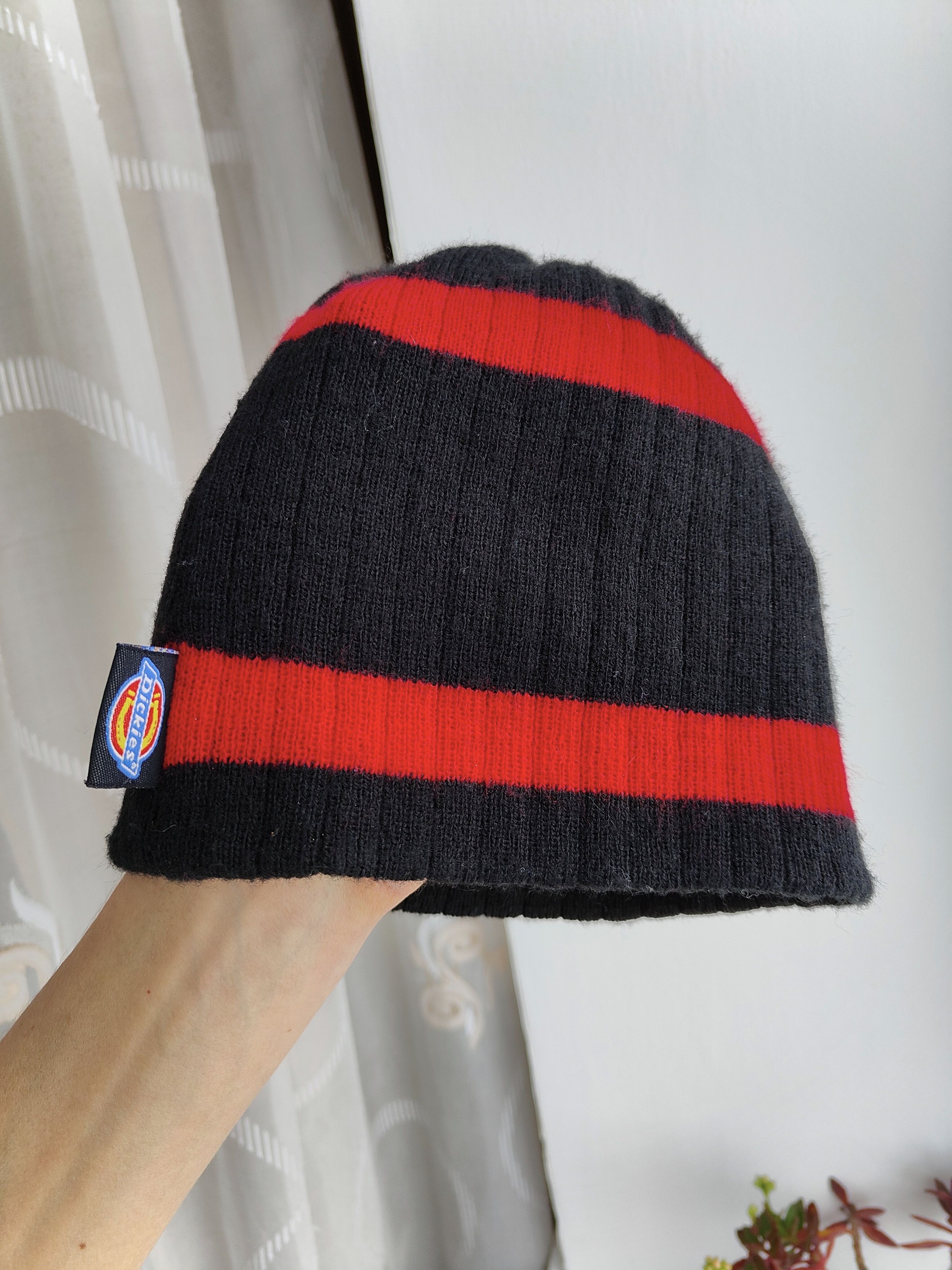 Dickies Vintage Dickies Beanie Skateboard Knit Hat Streetwear Casual Size ONE SIZE - 1 Thumbnail