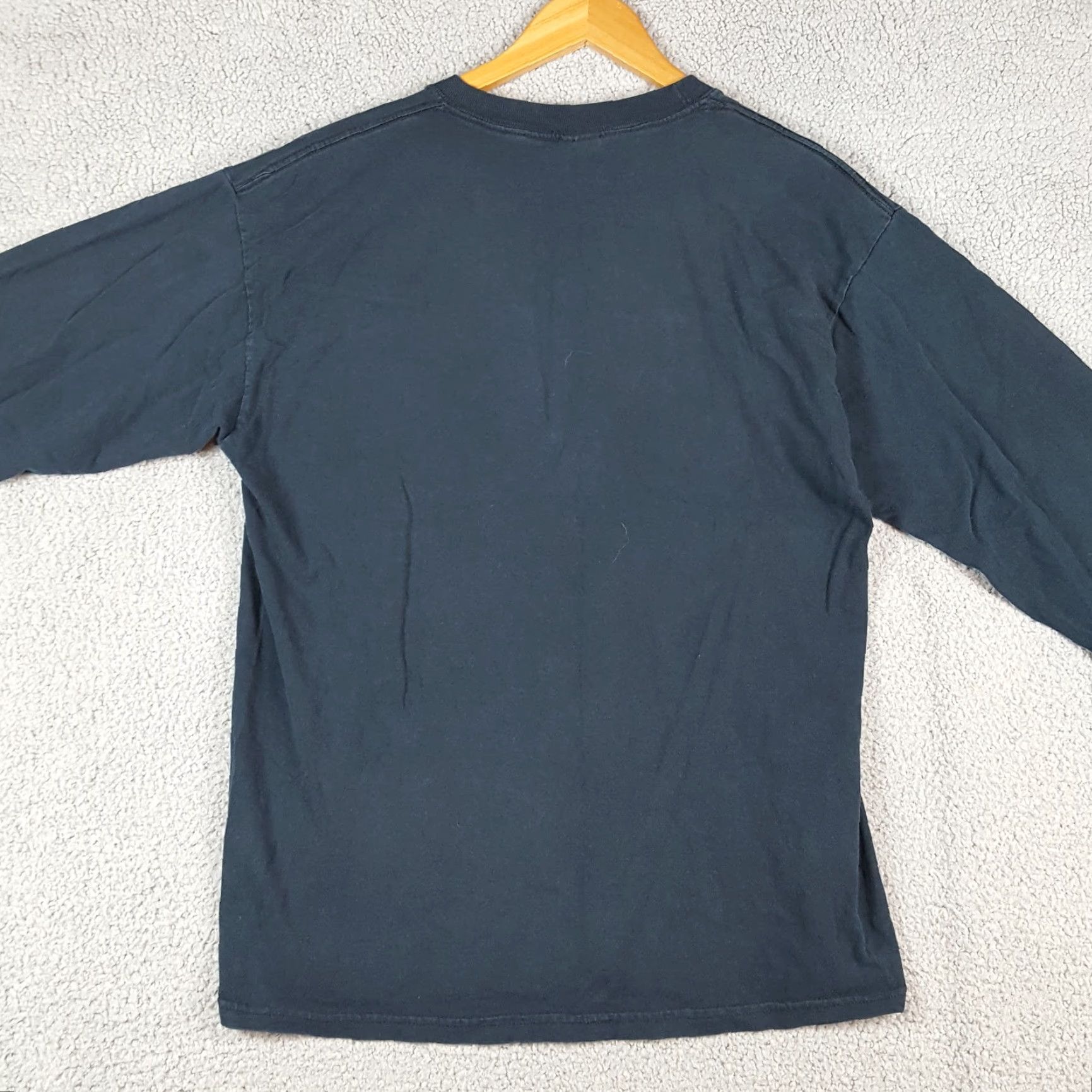 Gildan Vintage Y2K Distressed The Man & Legend Funny Black T Shirt Men Large 2000s Retro Grunge Size US L / EU 52-54 / 3 - 6 Thumbnail