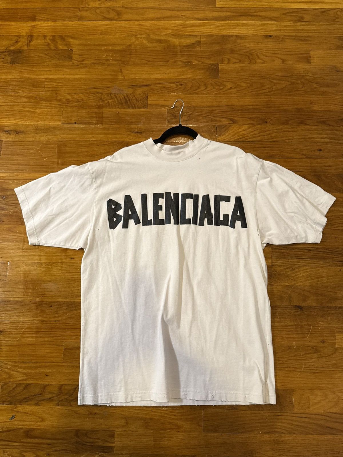Balenciaga Balenciaga Tape Type Medium Fit T-shirt Size US S / EU 44-46 / 1 - 1 Thumbnail