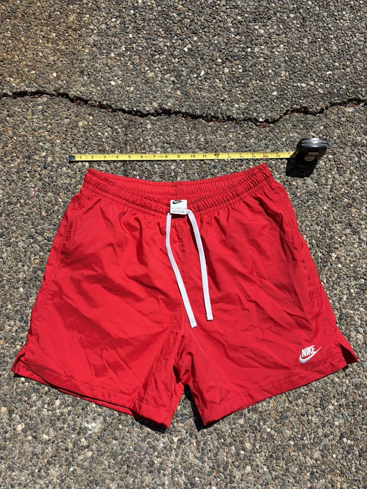 Nike Nike shirts red Size US 32 / EU 48 - 1 Thumbnail