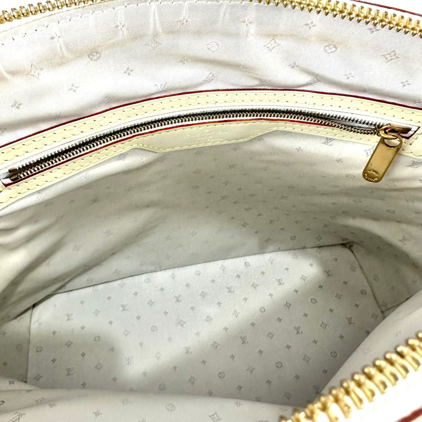 Louis Vuitton Louis Vuitton Suhali Lockit Bag Size ONE SIZE - 6 Thumbnail