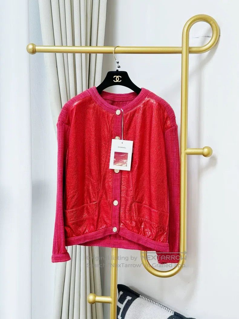 Chanel Chanel 21S stitching red round-neck long-sleeved jacket Size XS / US 0-2 / IT 36-38 - 1 Thumbnail