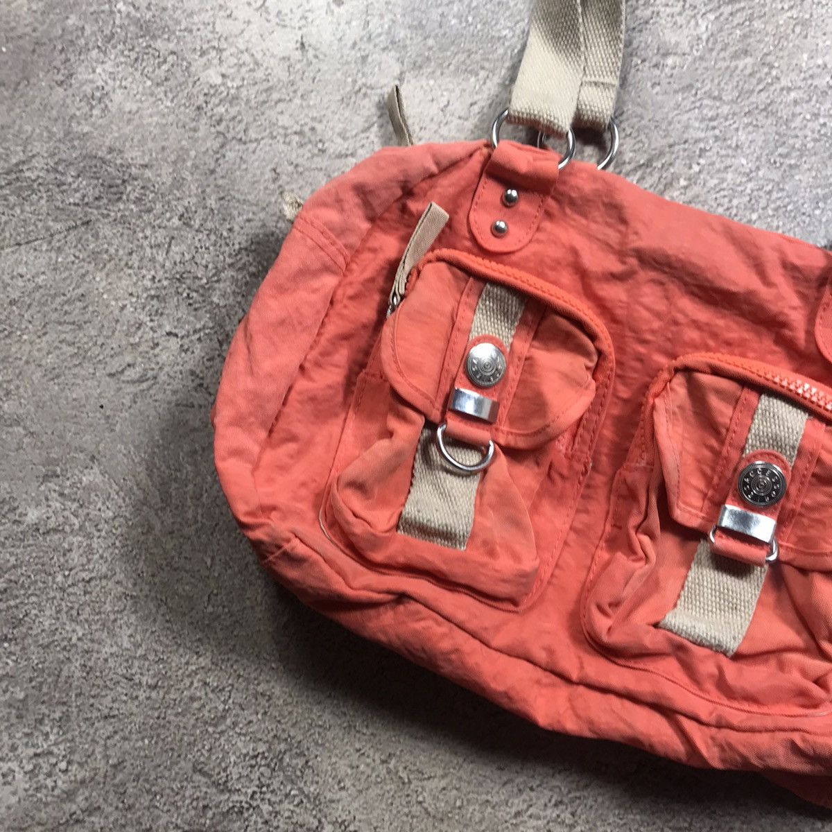 Vintage Vintage Y2K Nylon Crossbody Pocket Bag Japanese Streetwear O Size ONE SIZE - 2 Thumbnail