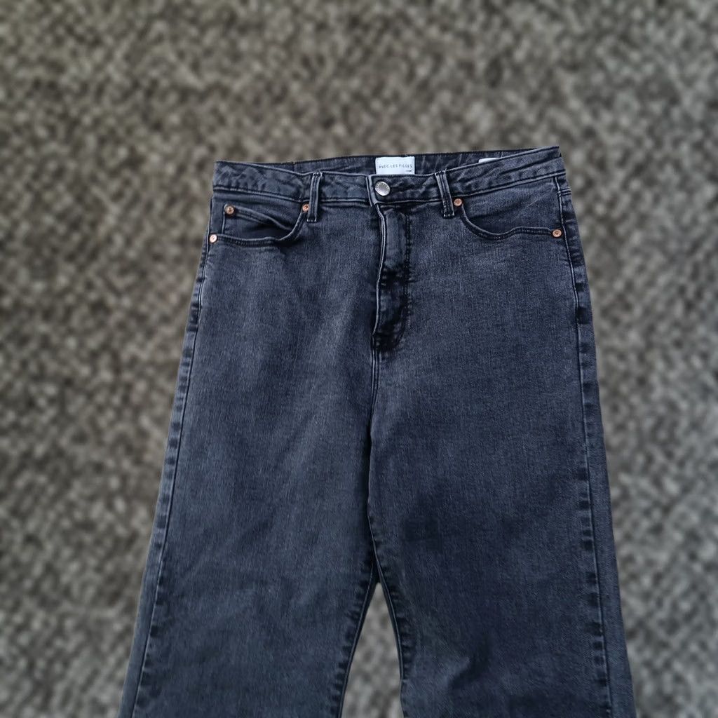 AVEC LES FILLES Avec Les Filles Women's Jeans Flare Leg High Rise Dark Wash Black 31 Inseam 32 Size 24" / US 00 / IT 34 - 1 Thumbnail