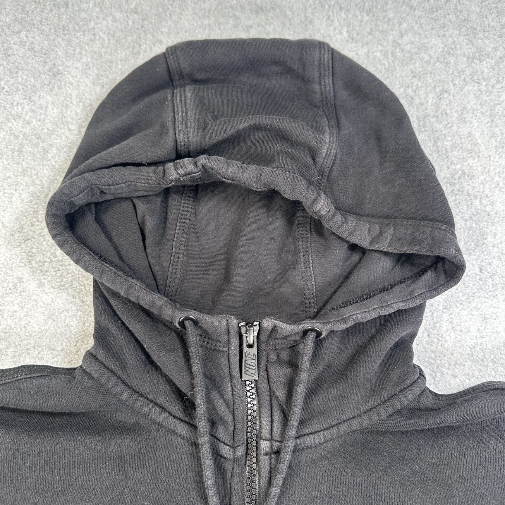 Nike VINTAGE Nike Hoodie Mens Small Black Full Zip Fleece Swoosh Logo Athletic Sweatshirt Size US S / EU 44-46 / 1 - 3 Thumbnail