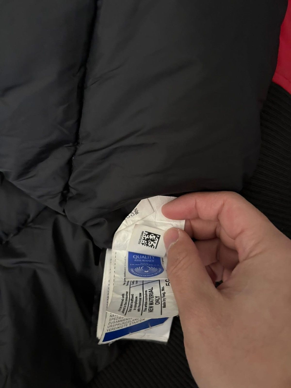 Canada Goose CANADA GOOSE men’s small Chilliwack bomber Size US S / EU 44-46 / 1 - 10 Thumbnail