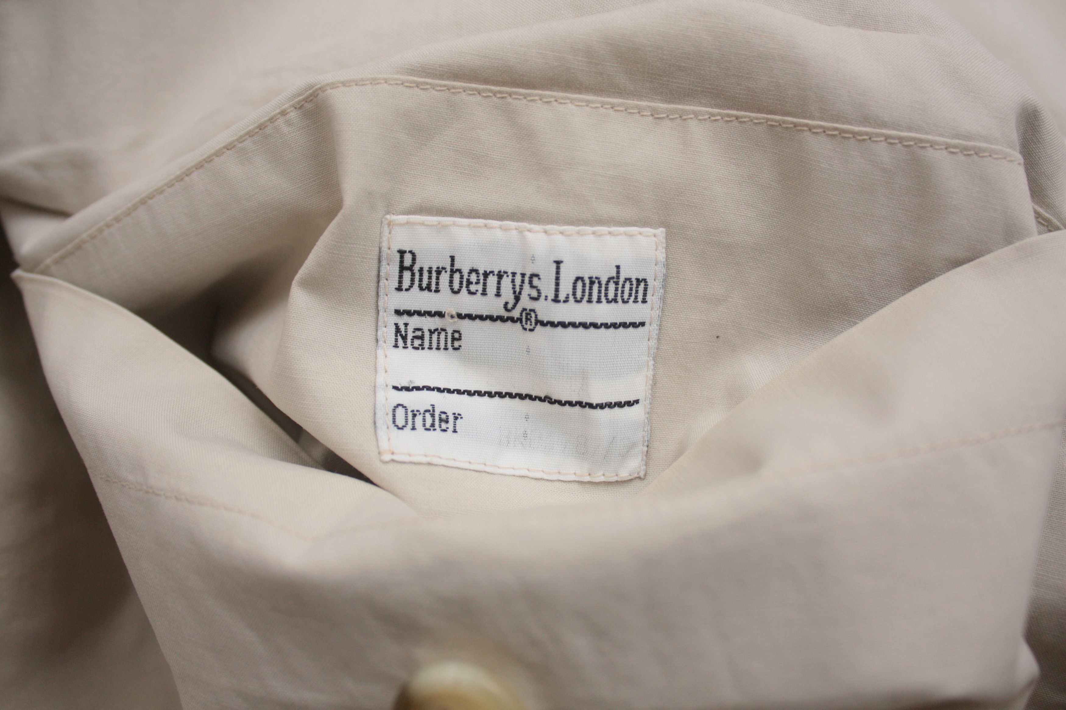 Burberry Burberry's Beige Vintage Bomber Jacket Men's Medium Size US M / EU 48-50 / 2 - 5 Thumbnail