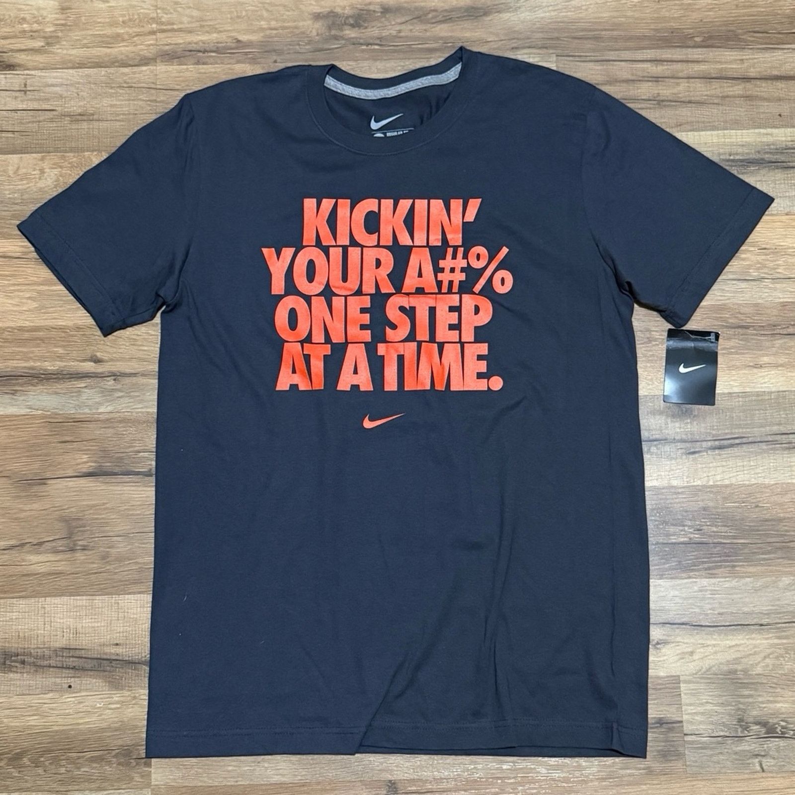 Nike 2012 Nike Kickin Your A** Center Swoosh Shirt Size US M / EU 48-50 / 2 - 1 Thumbnail