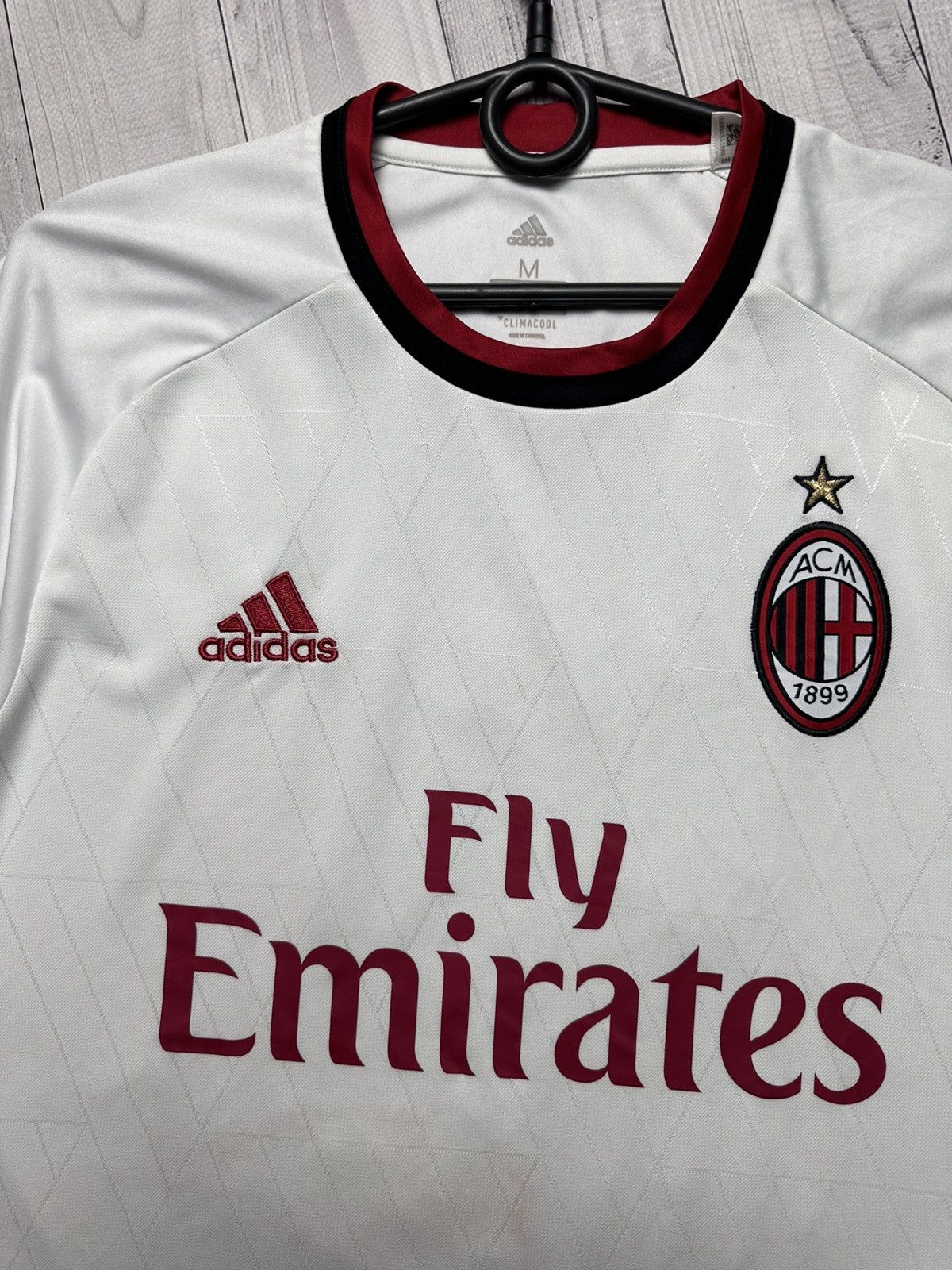 Adidas × Vintage Vintage AC Milan soccer jersey 63 Cutrone Adidas size M Size US M / EU 48-50 / 2 - 3 Thumbnail
